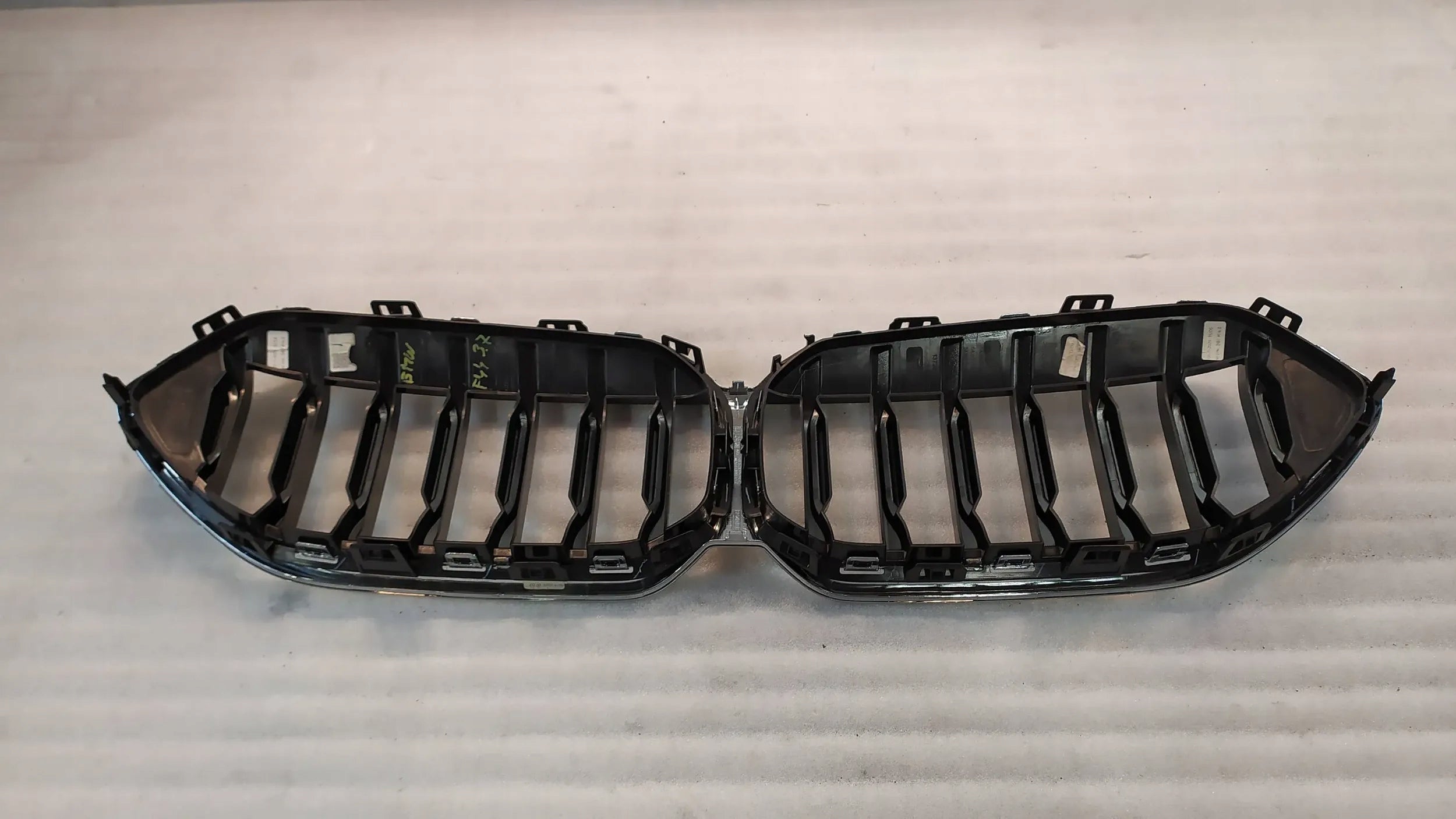 Kühlergrill BMW 2 F44 FRONTGRILL 1372581 Kühlergitter