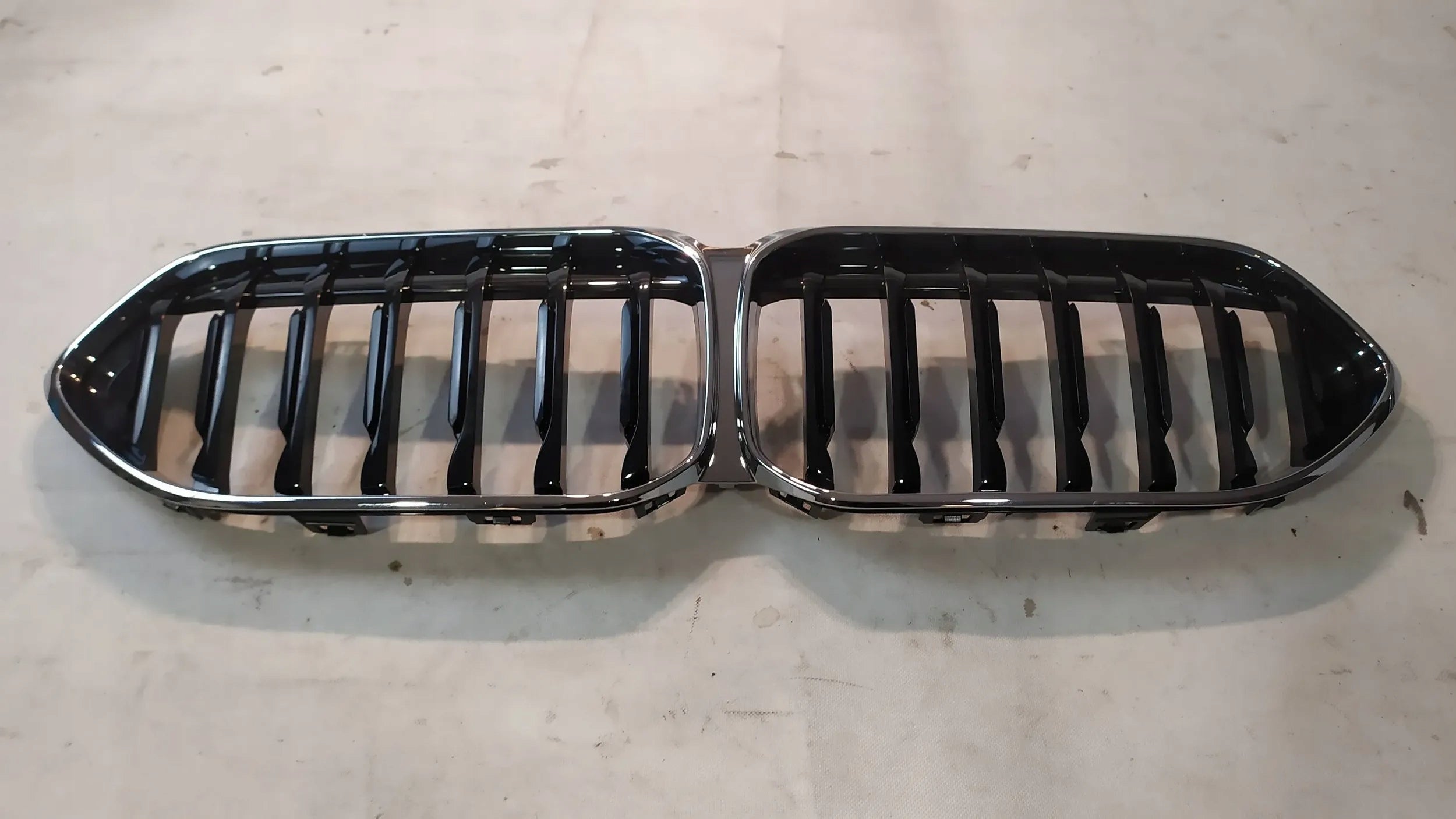 Kühlergrill BMW F44 FRONTGRILL 5A39372 Kühlergitter