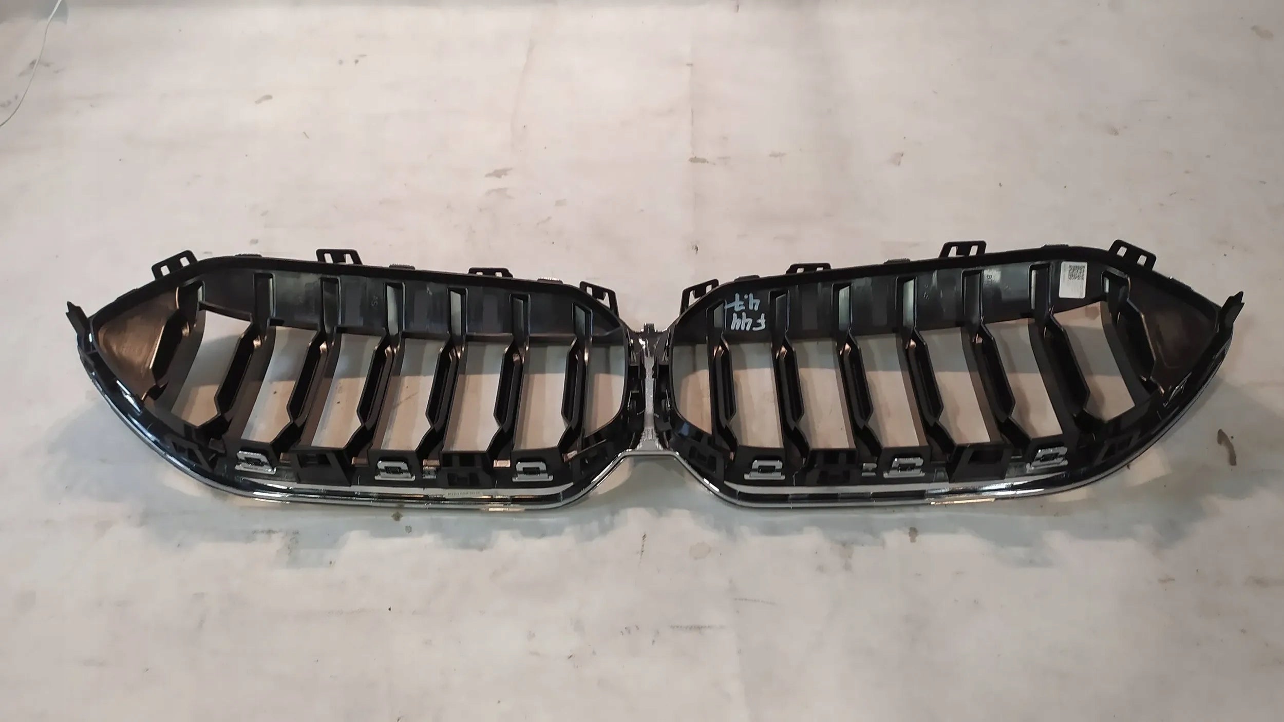 Kühlergrill BMW F44 FRONTGRILL 5A39372 Kühlergitter