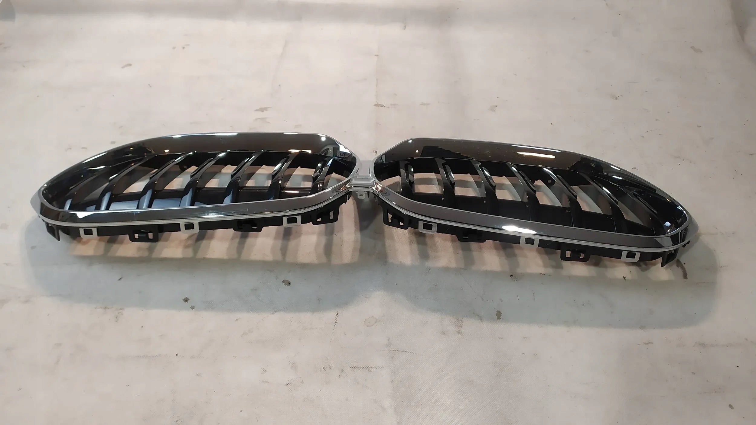 Kühlergrill BMW F44 FRONTGRILL 5A39372 Kühlergitter