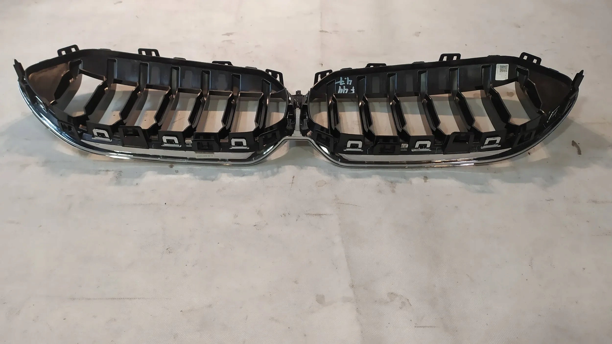 Kühlergrill BMW F44 FRONTGRILL 5A39372 Kühlergitter