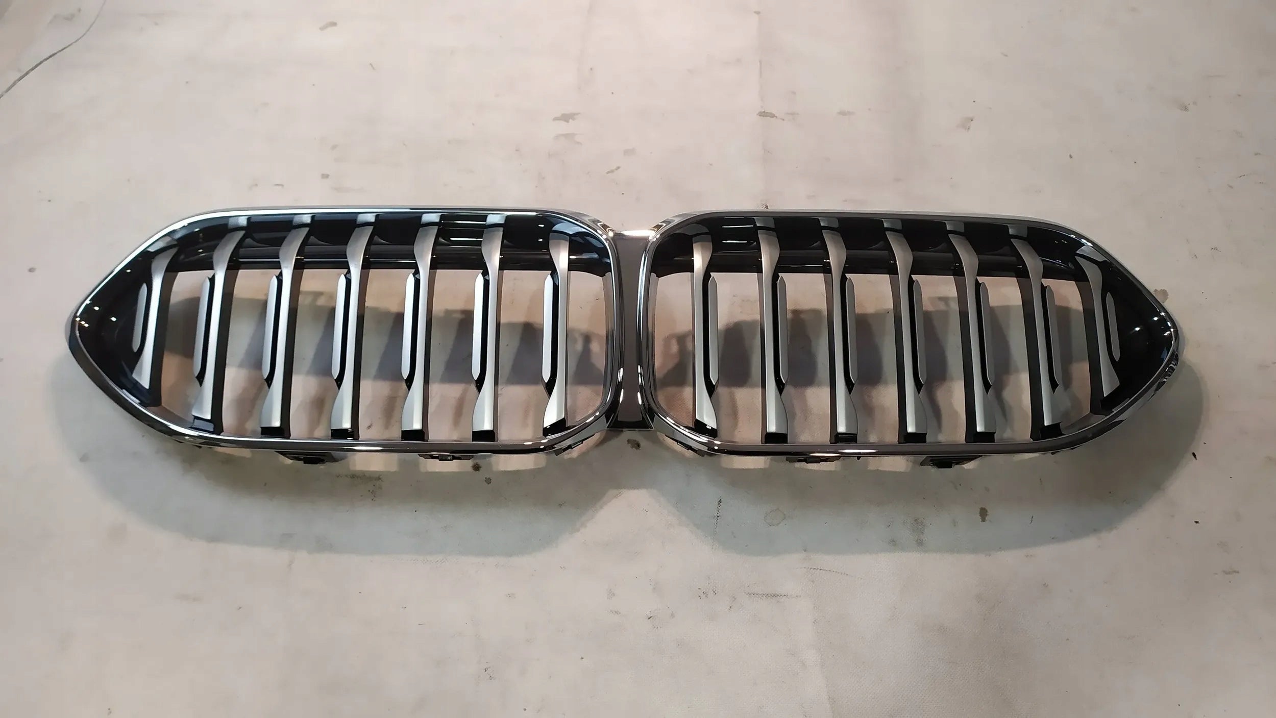 Kühlergrill BMW F44 FRONTGRILL 5A39375 Kühlergitter