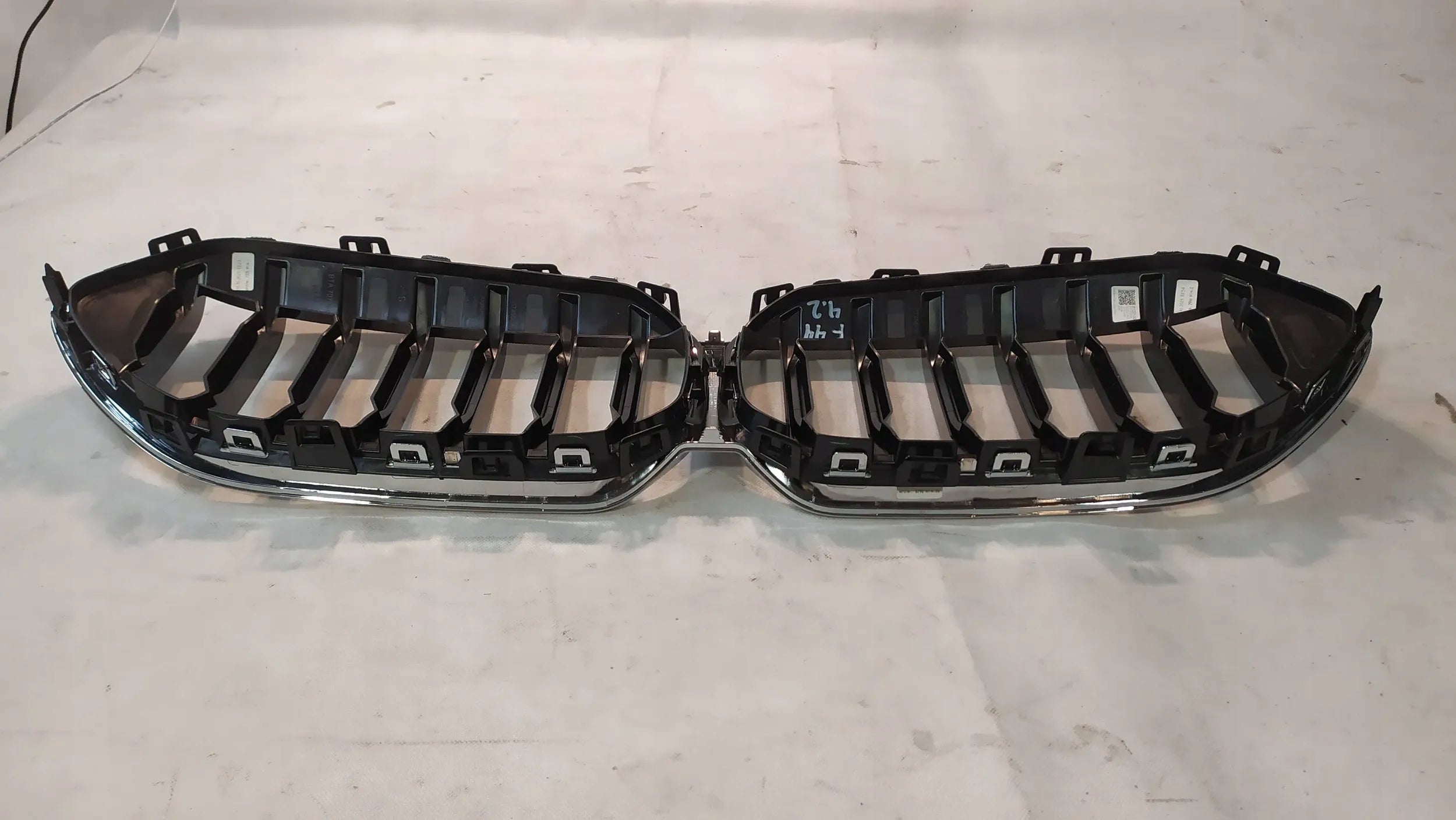 Kühlergrill BMW F44 FRONTGRILL 5A39375 Kühlergitter