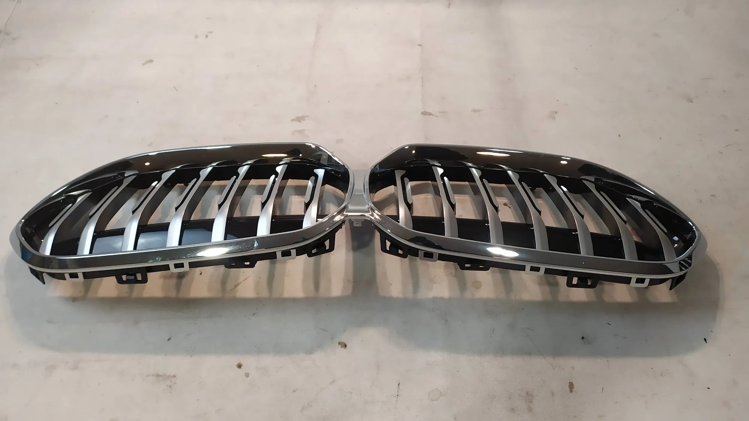 Kühlergrill BMW F44 FRONTGRILL 5A39376 Kühlergitter