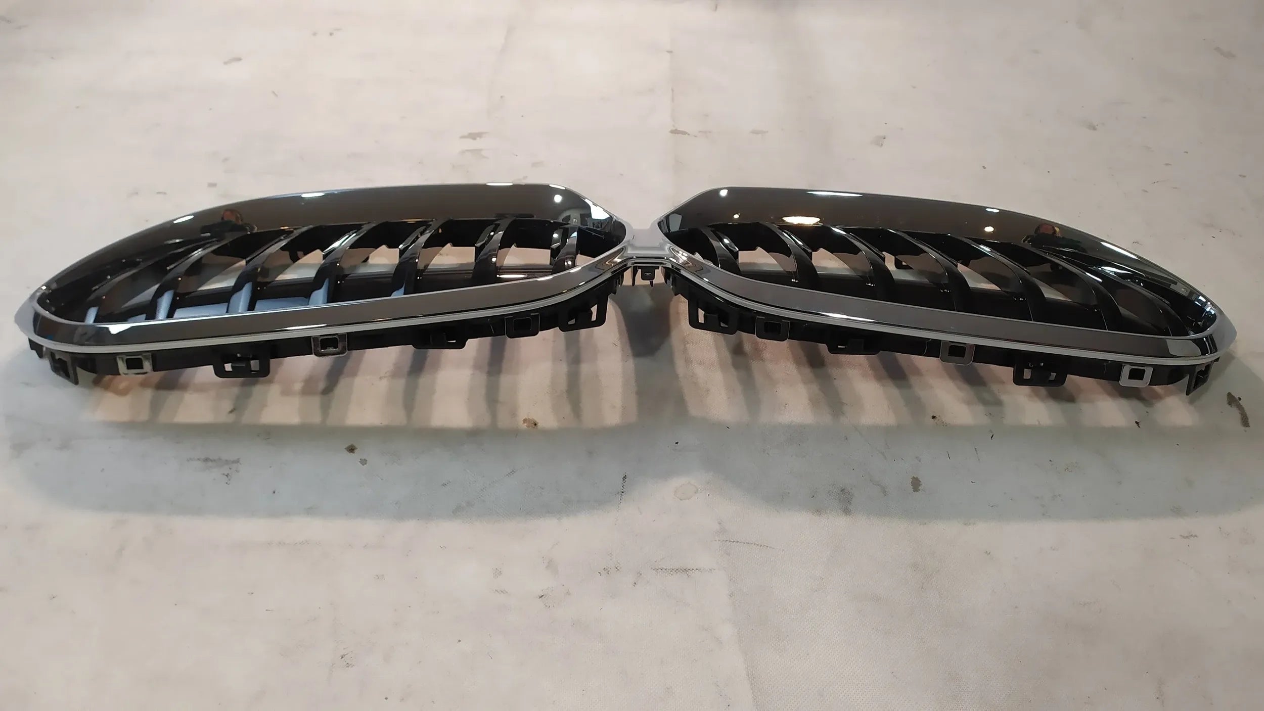 Kühlergrill BMW F44 FRONTGRILL 5A39376 Kühlergitter