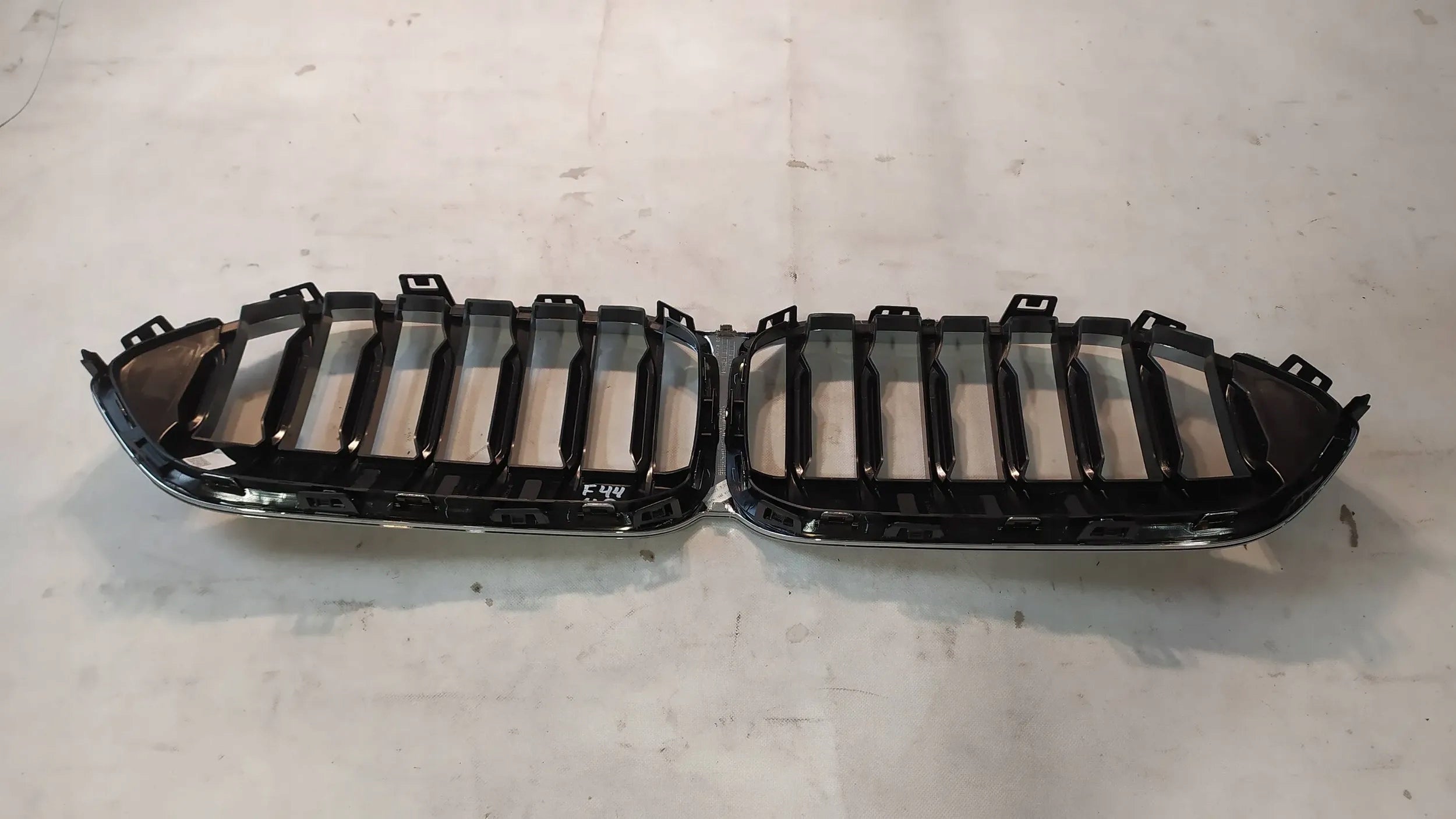 Kühlergrill BMW F44 FRONTGRILL 5A39376 Kühlergitter