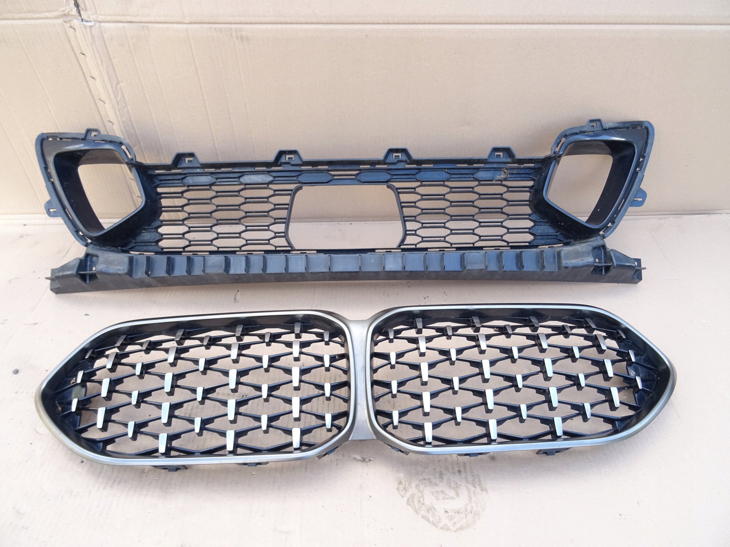 Kühlergrill BMW 2 F44 FRONTGRILL 8493488 Kühlergitter