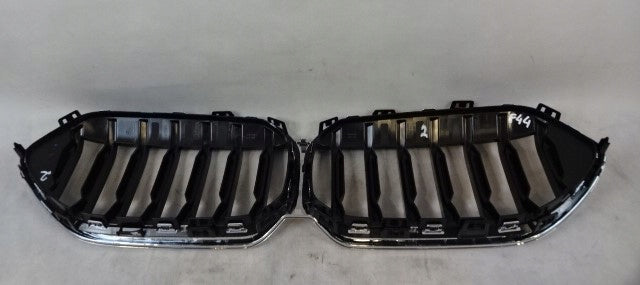 Kühlergrill BMW 2 F44 FRONTGRILL Kühlergitter