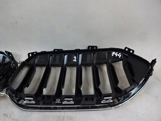 Kühlergrill BMW 2 F44 FRONTGRILL Kühlergitter