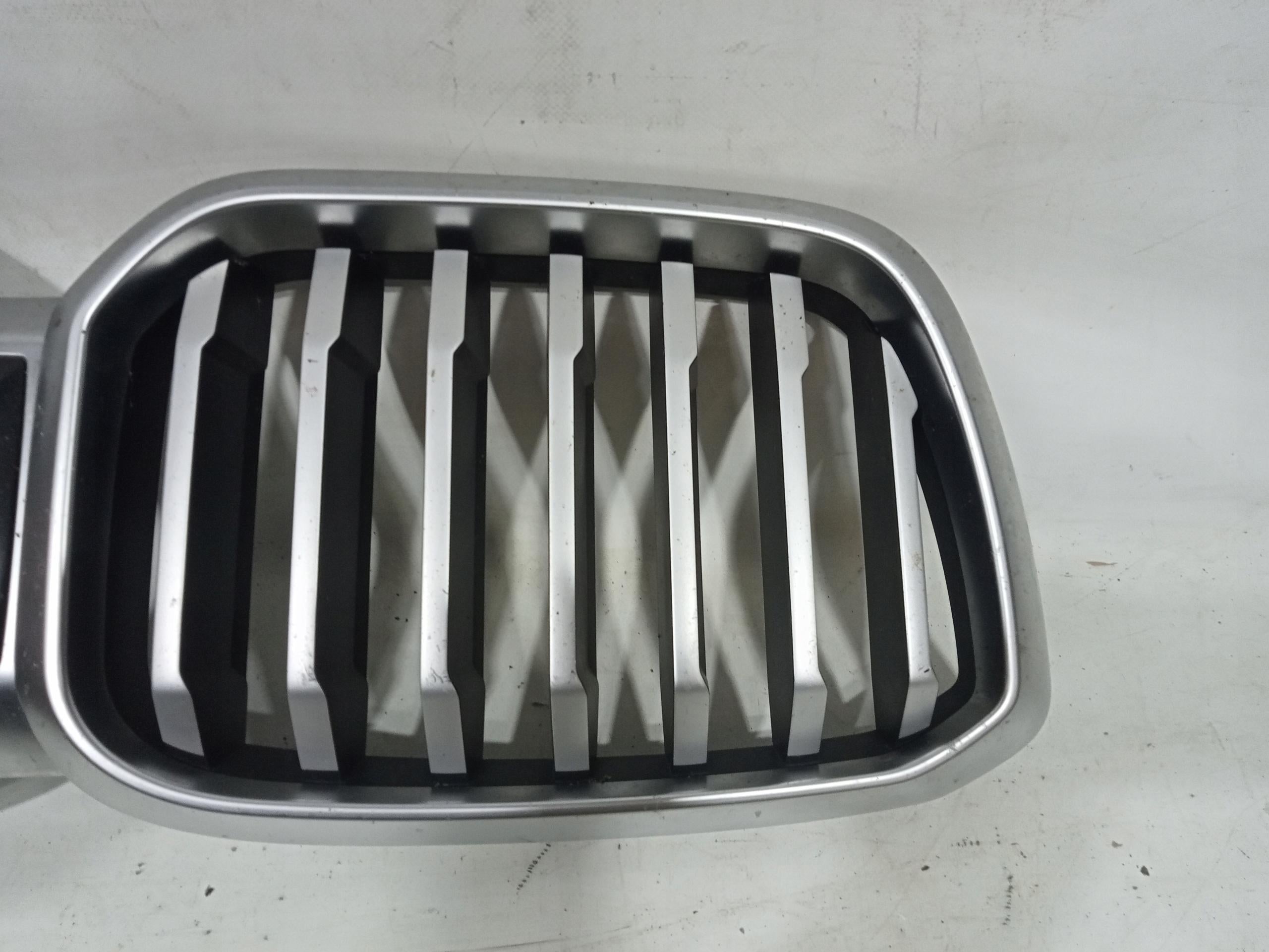 Kühlergrill BMW X3 G01 X4 G02 FRONTGRILL 1062711 Kühlergitter