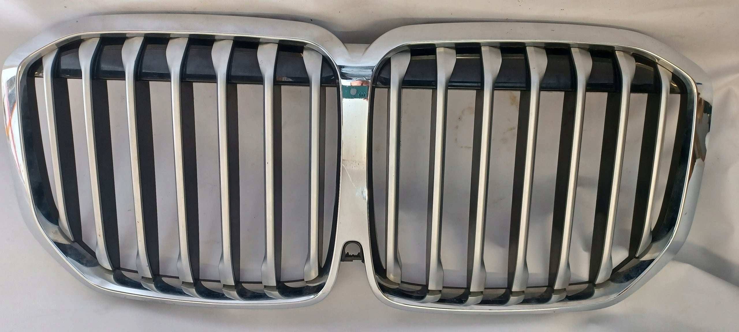  Radiator grille BMW X7 G07 FRONT GRILL 2454895 Radiator grille  product image