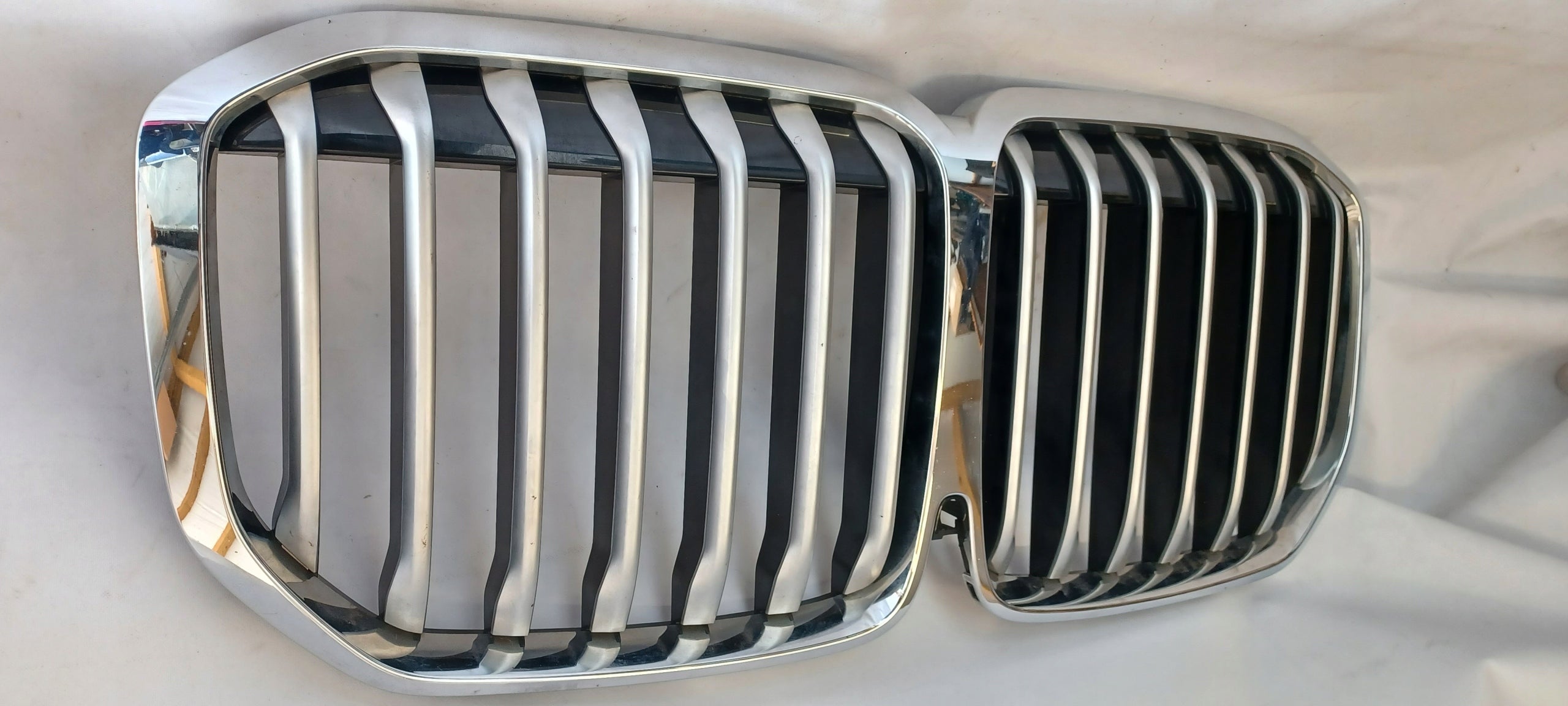 Kühlergrill BMW X7 G07 FRONTGRILL 2454895 Kühlergitter