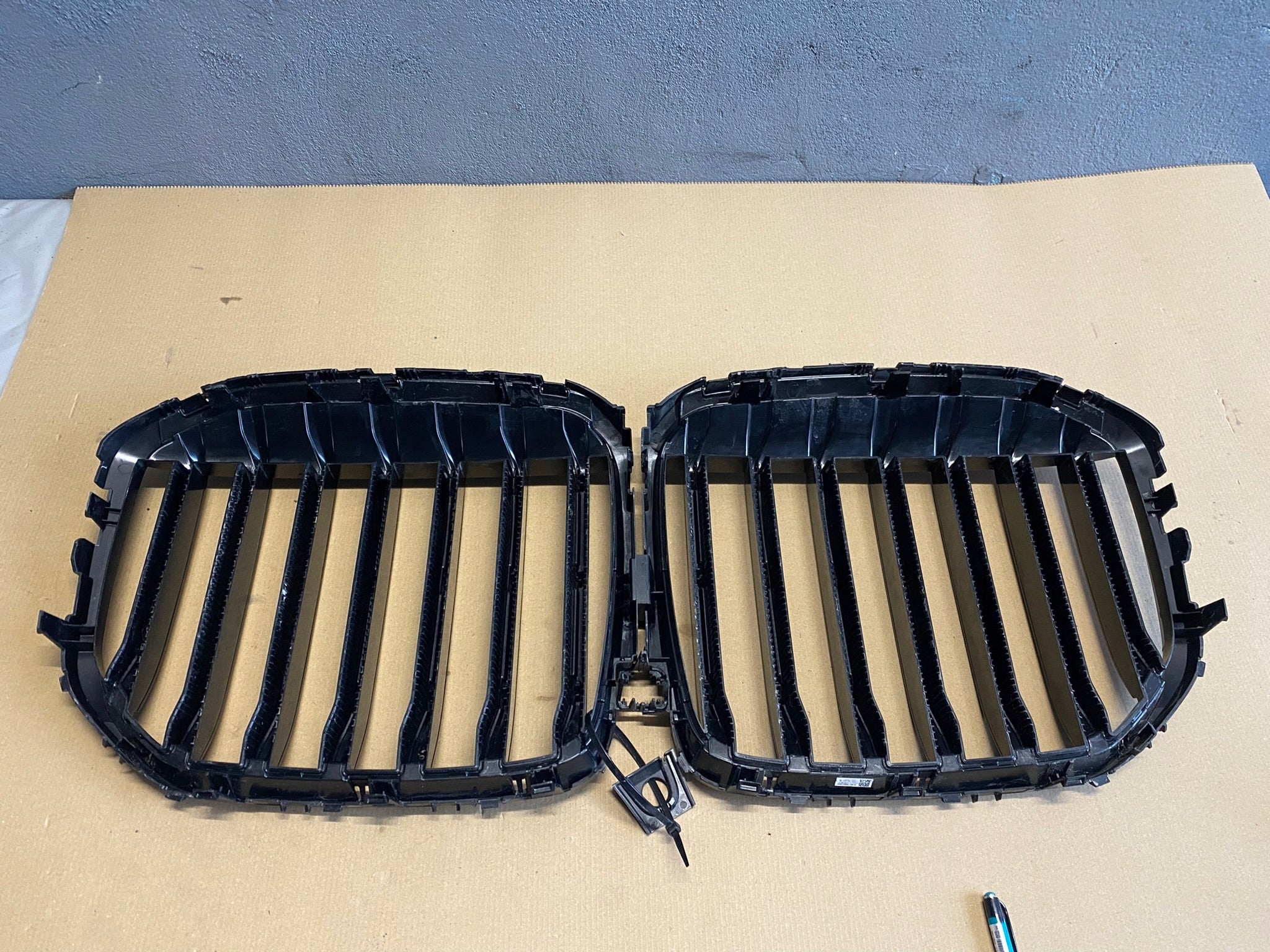 Kühlergrill BMW X7 G07 FRONTGRILL 8745730 Kühlergitter