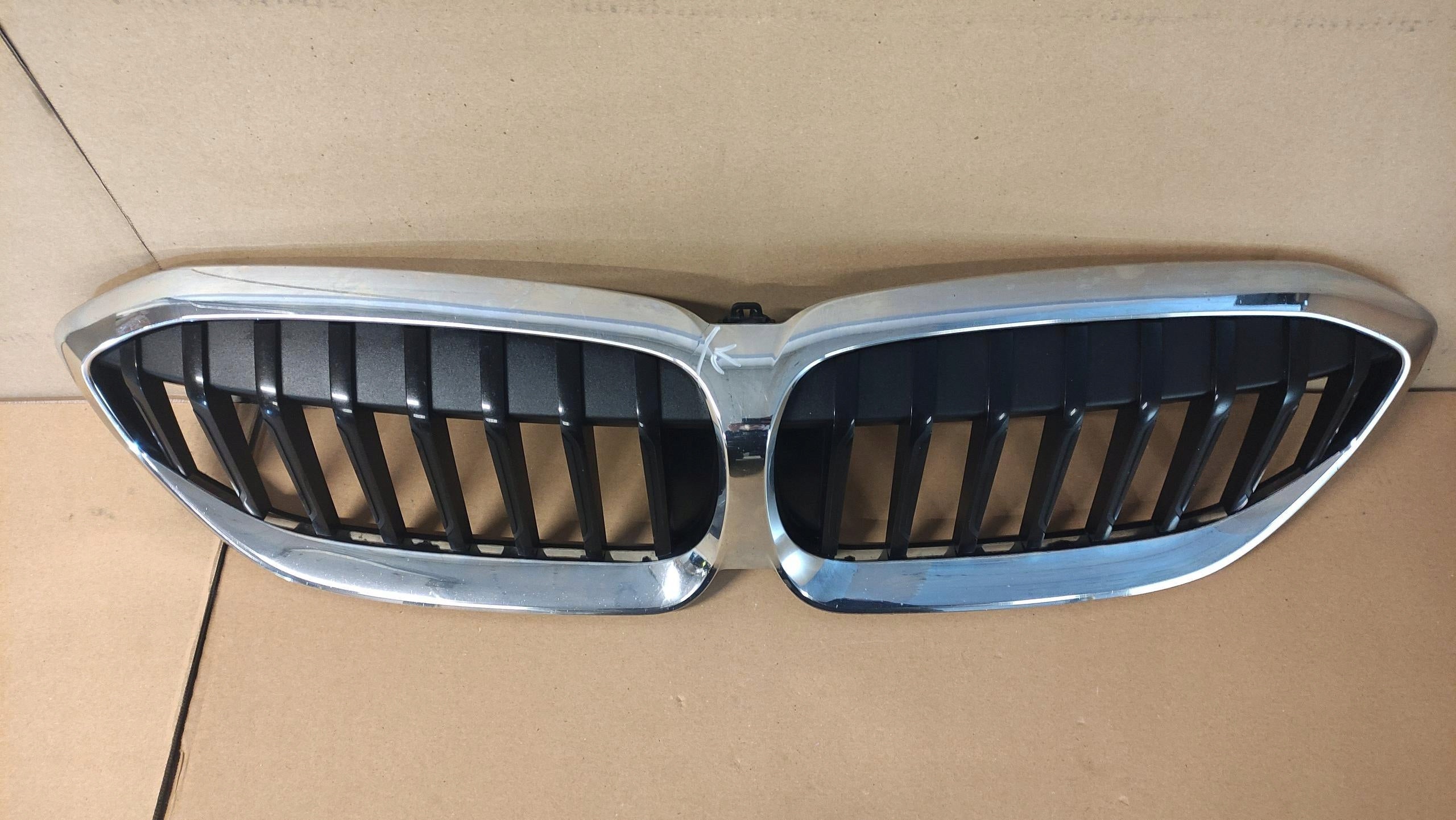 Kühlergrill BMW G20 G21 FRONTGRILL 0192976 Kühlergitter