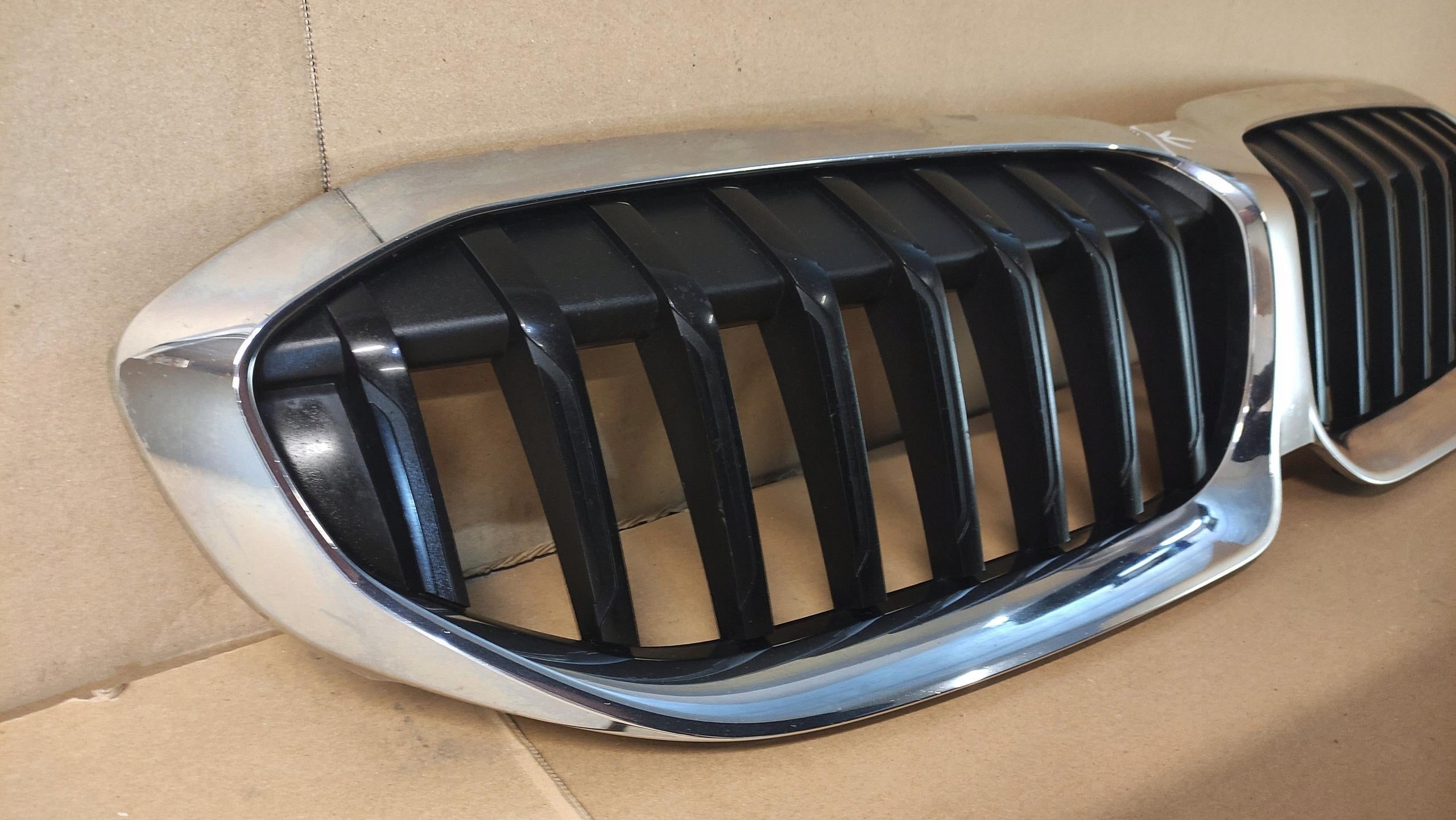 Kühlergrill BMW G20 G21 FRONTGRILL 0192976 Kühlergitter