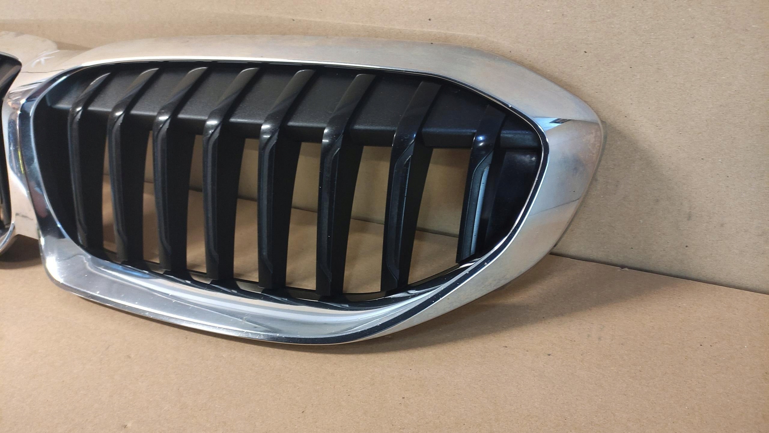 Kühlergrill BMW G20 G21 FRONTGRILL 0192976 Kühlergitter