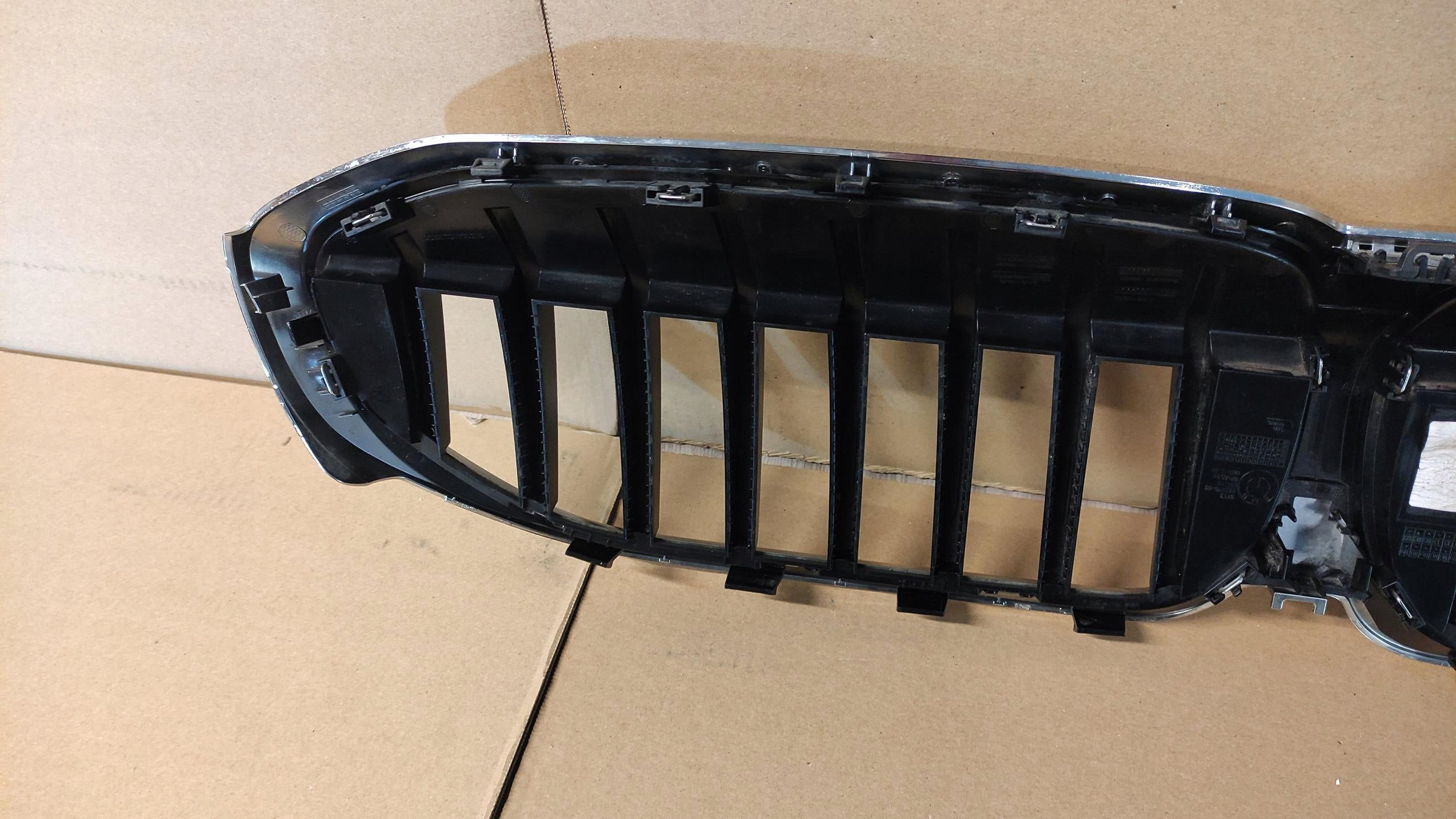 Kühlergrill BMW G20 G21 FRONTGRILL 0192976 Kühlergitter