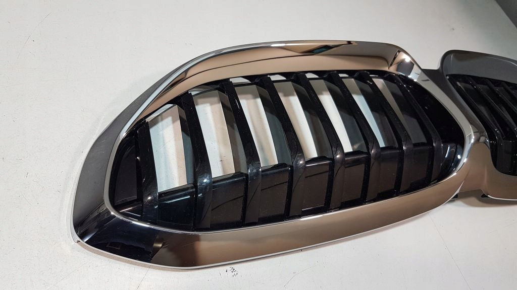 Kühlergrill BMW 3 G20 G21 FRONTGRILL 9761051 Kühlergitter