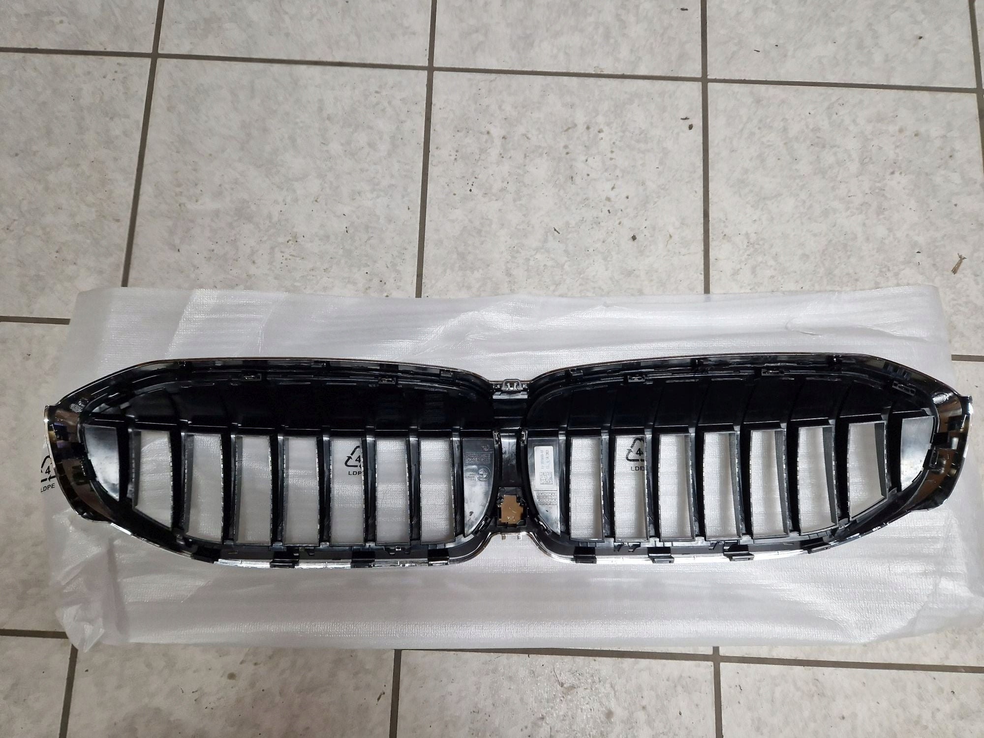 Kühlergrill BMW 3 G20 G21 FRONTGRILL 8075665 Kühlergitter