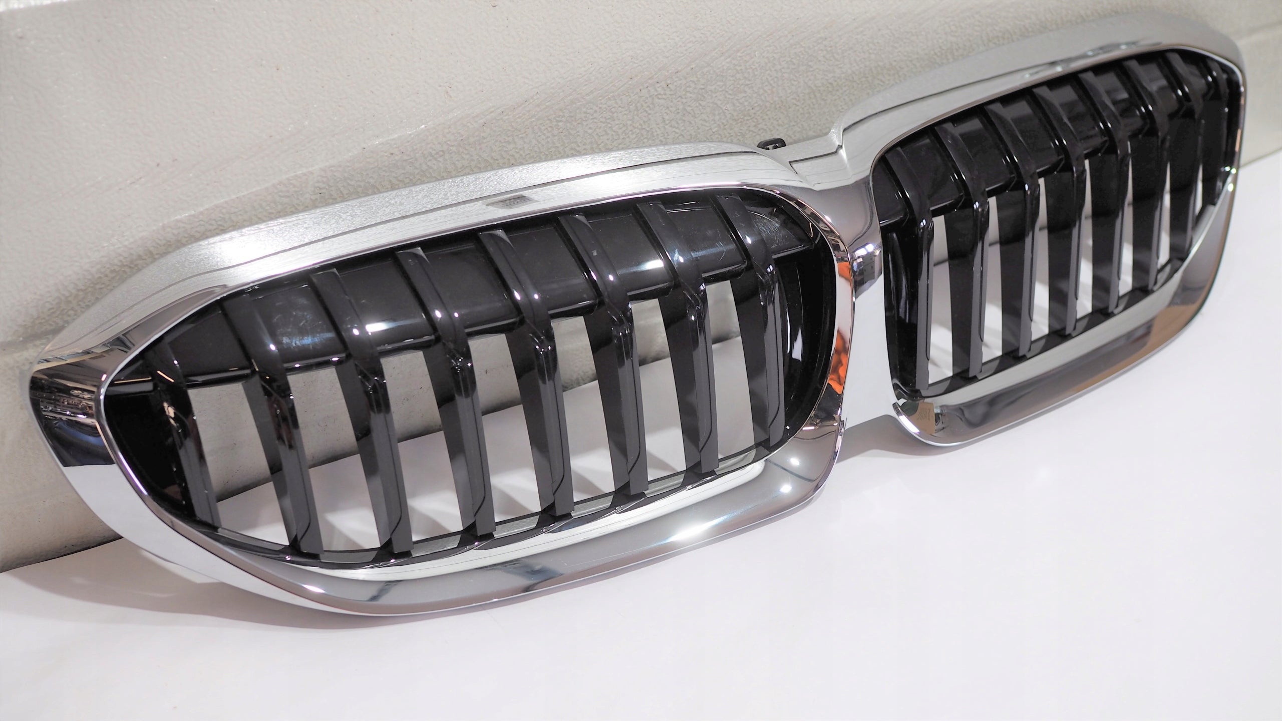 Kühlergrill BMW 3 G20 G21 FRONTGRILL 8075665 Kühlergitter