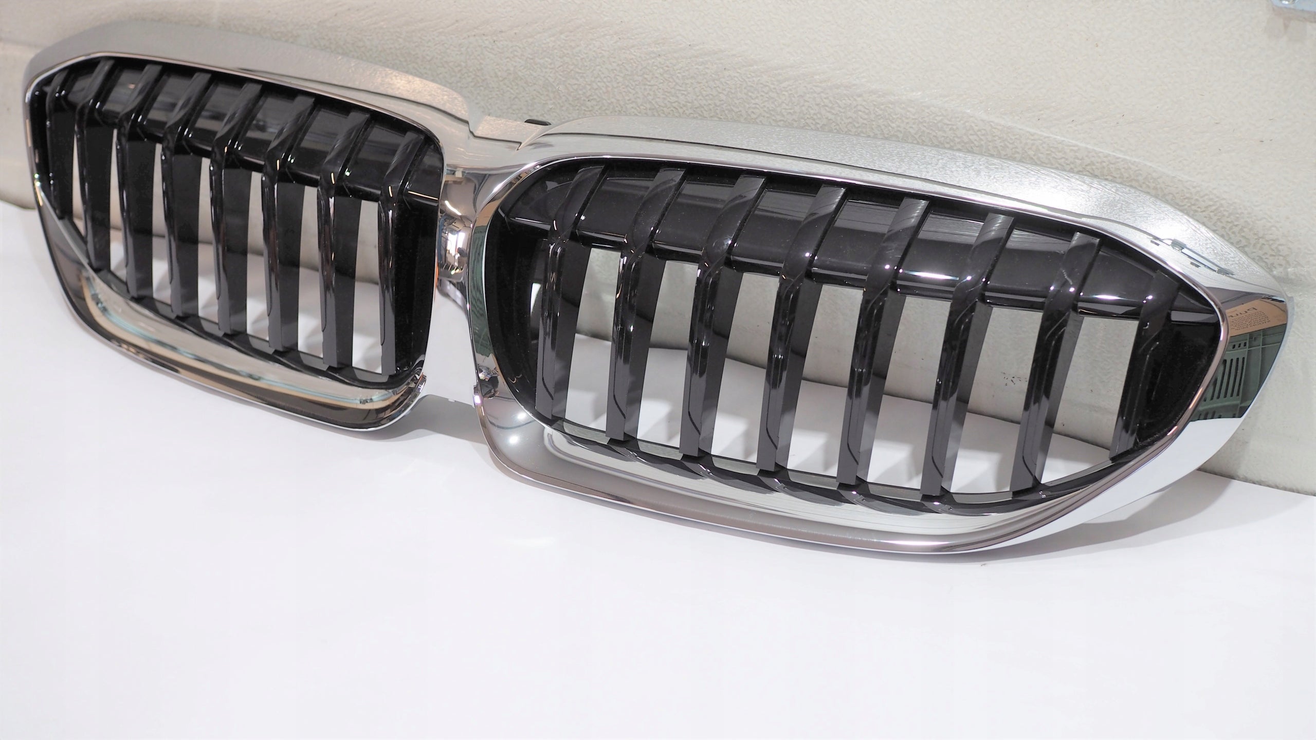 Kühlergrill BMW 3 G20 G21 FRONTGRILL 8075665 Kühlergitter