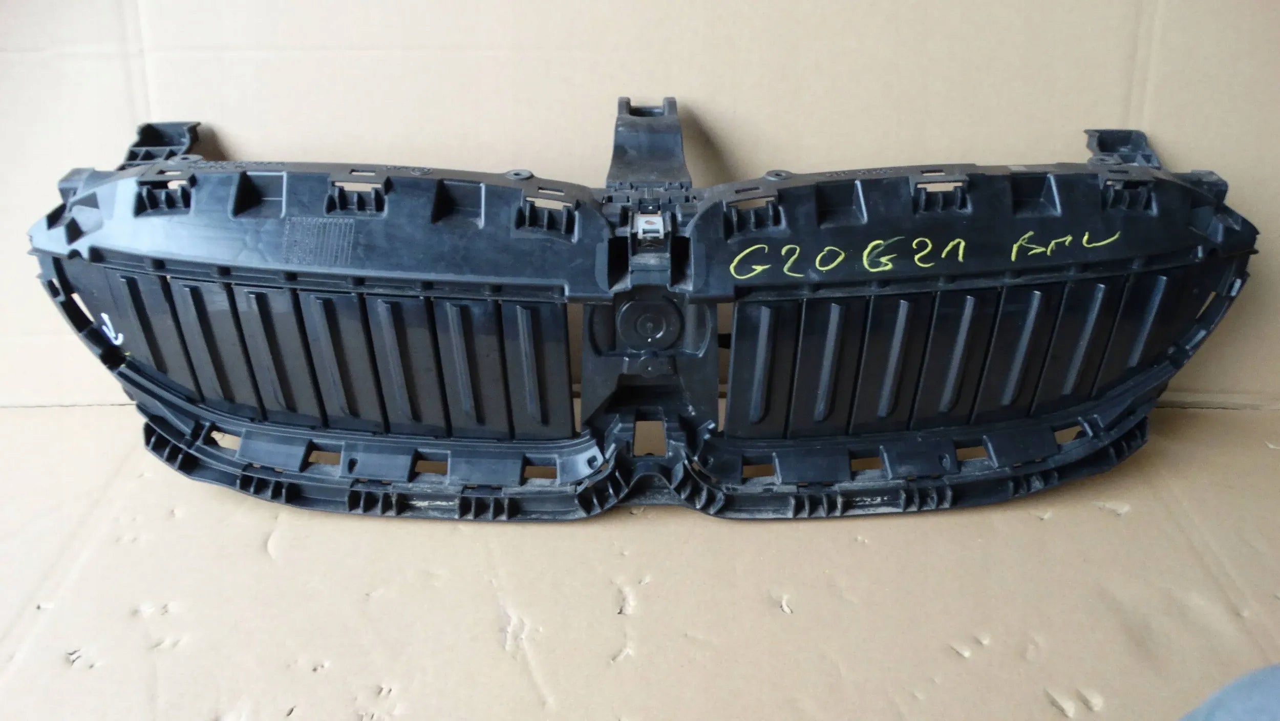 Kühlergrill BMW 3 G20 G21 FRONTGRILL 5A22C60 Kühlergitter