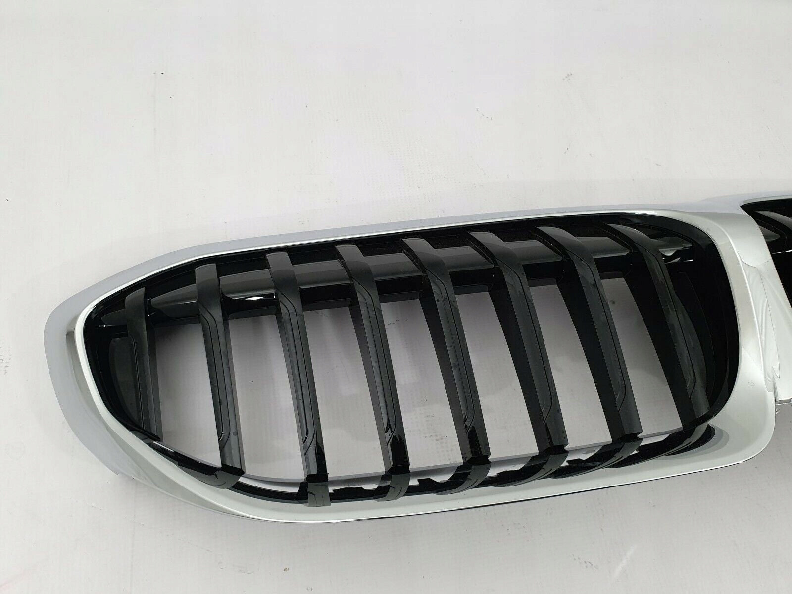 Kühlergrill BMW 3 G20 G21 FRONTGRILL 8075665 Kühlergitter