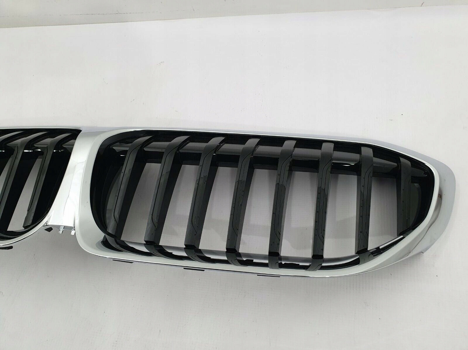 Kühlergrill BMW 3 G20 G21 FRONTGRILL 8075665 Kühlergitter