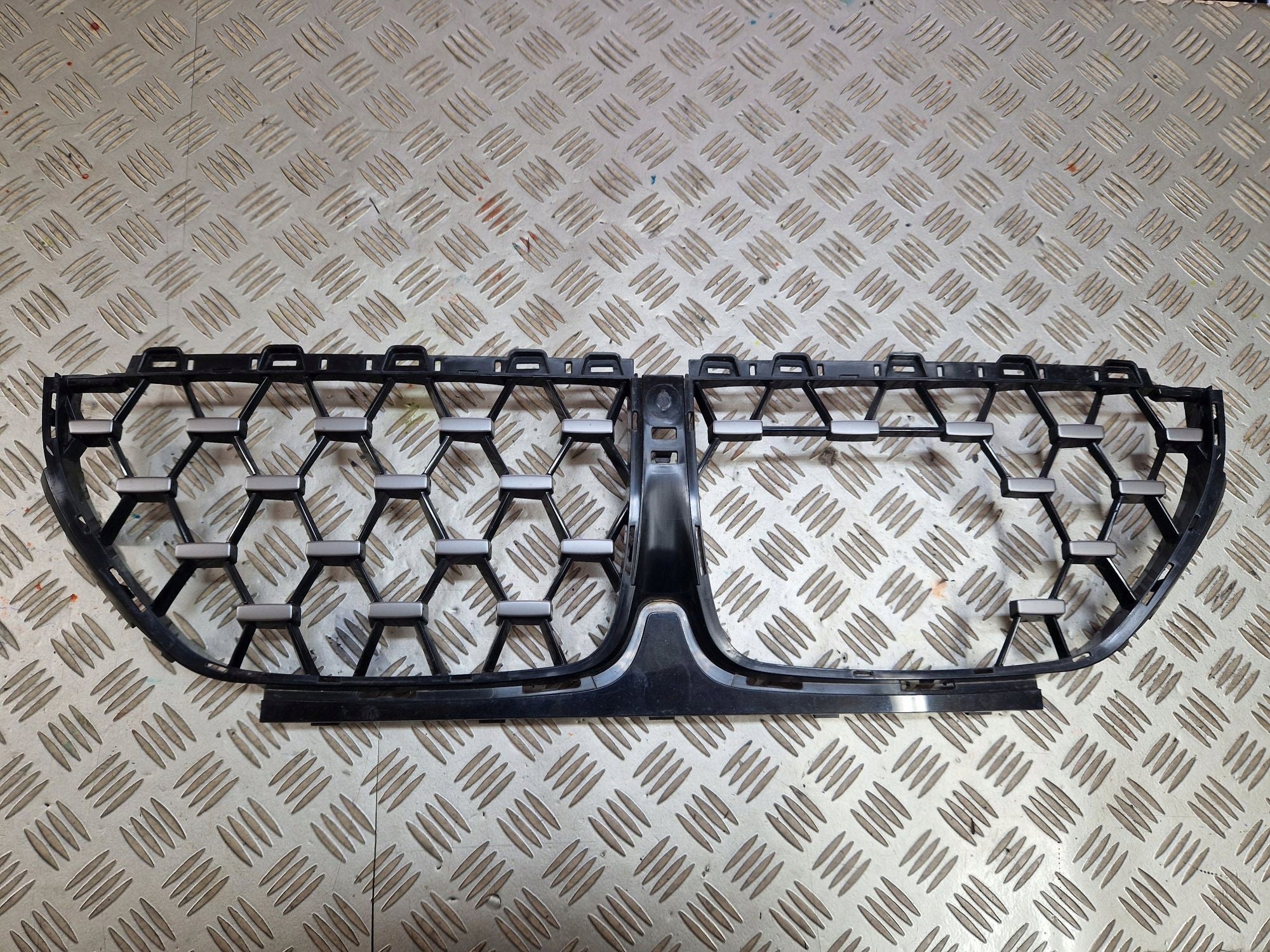  Radiator grille BMW 4 G22 G22 G23 G26 FRONT GRILL 1929761 Radiator grille  product image