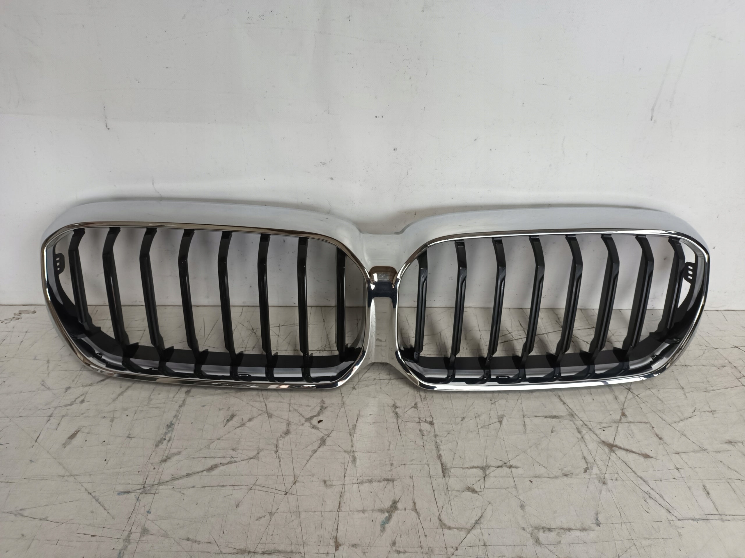 Kühlergrill BMW 5 G30 FRONTGRILL 1318517 Kühlergitter