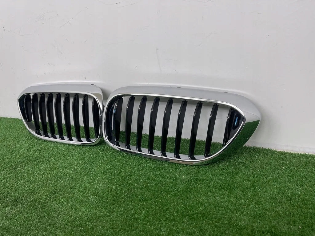 Kühlergrill BMW 5 G30 G30 G31 FRONTGRILL 1243099 Kühlergitter