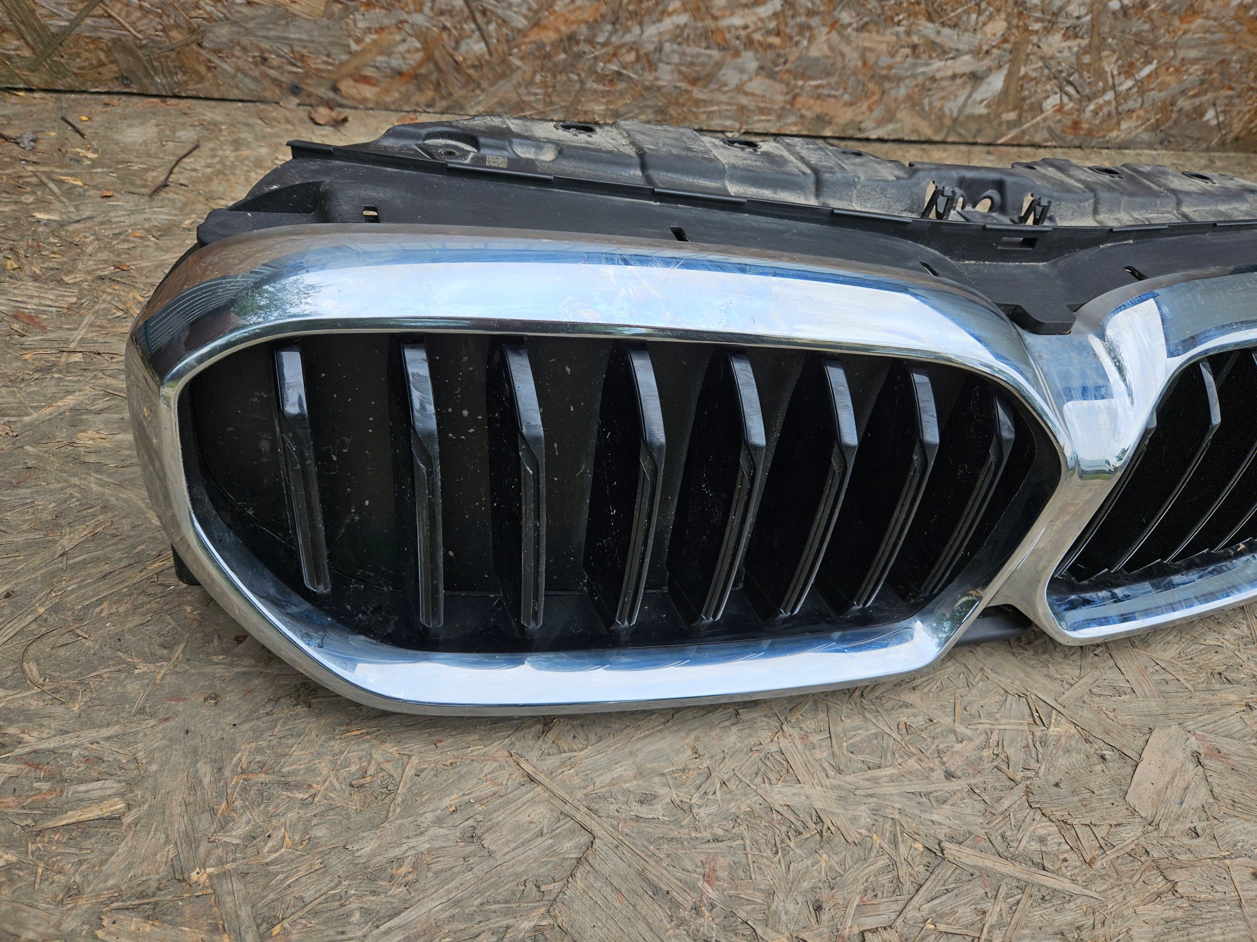 Kühlergrill BMW G30 G31 5 G30 F30 FRONTGRILL 5A218F3 Kühlergitter