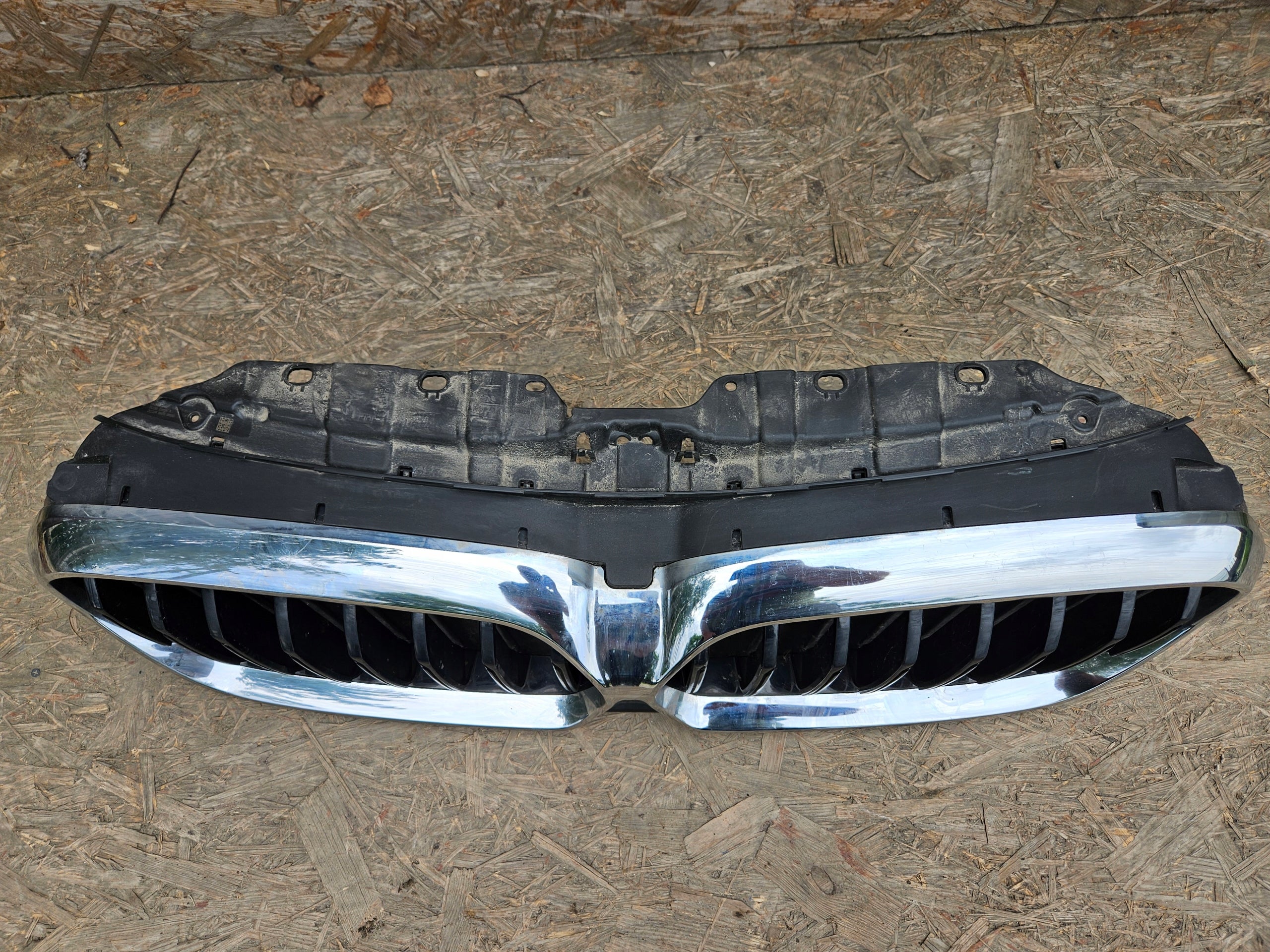 Kühlergrill BMW G30 G31 5 G30 F30 FRONTGRILL 5A218F3 Kühlergitter