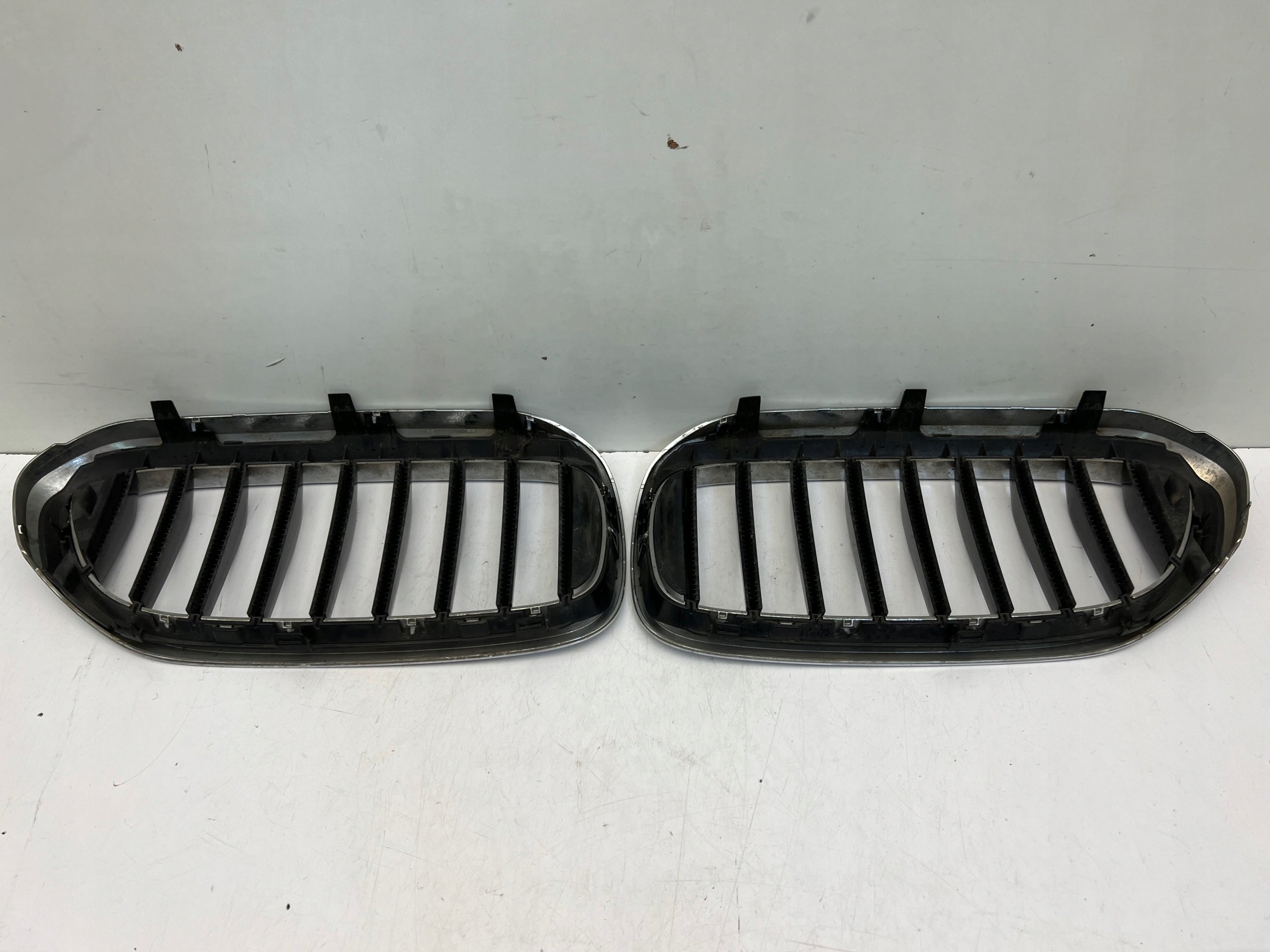 Kühlergrill BMW G30 G31 FRONTGRILL 7473699 Kühlergitter