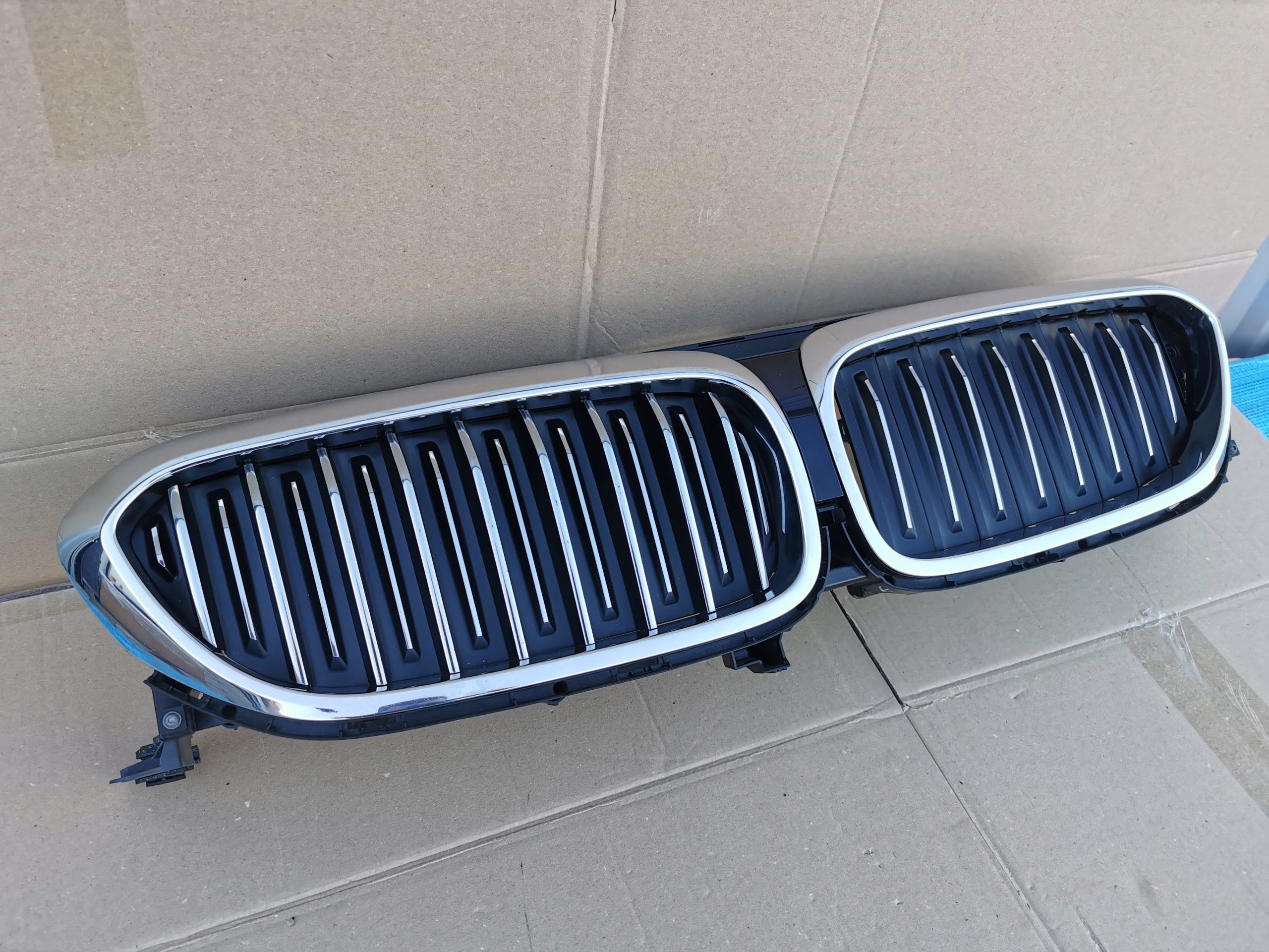 Kühlergrill BMW G30 G31 5 G30 FRONTGRILL Kühlergitter