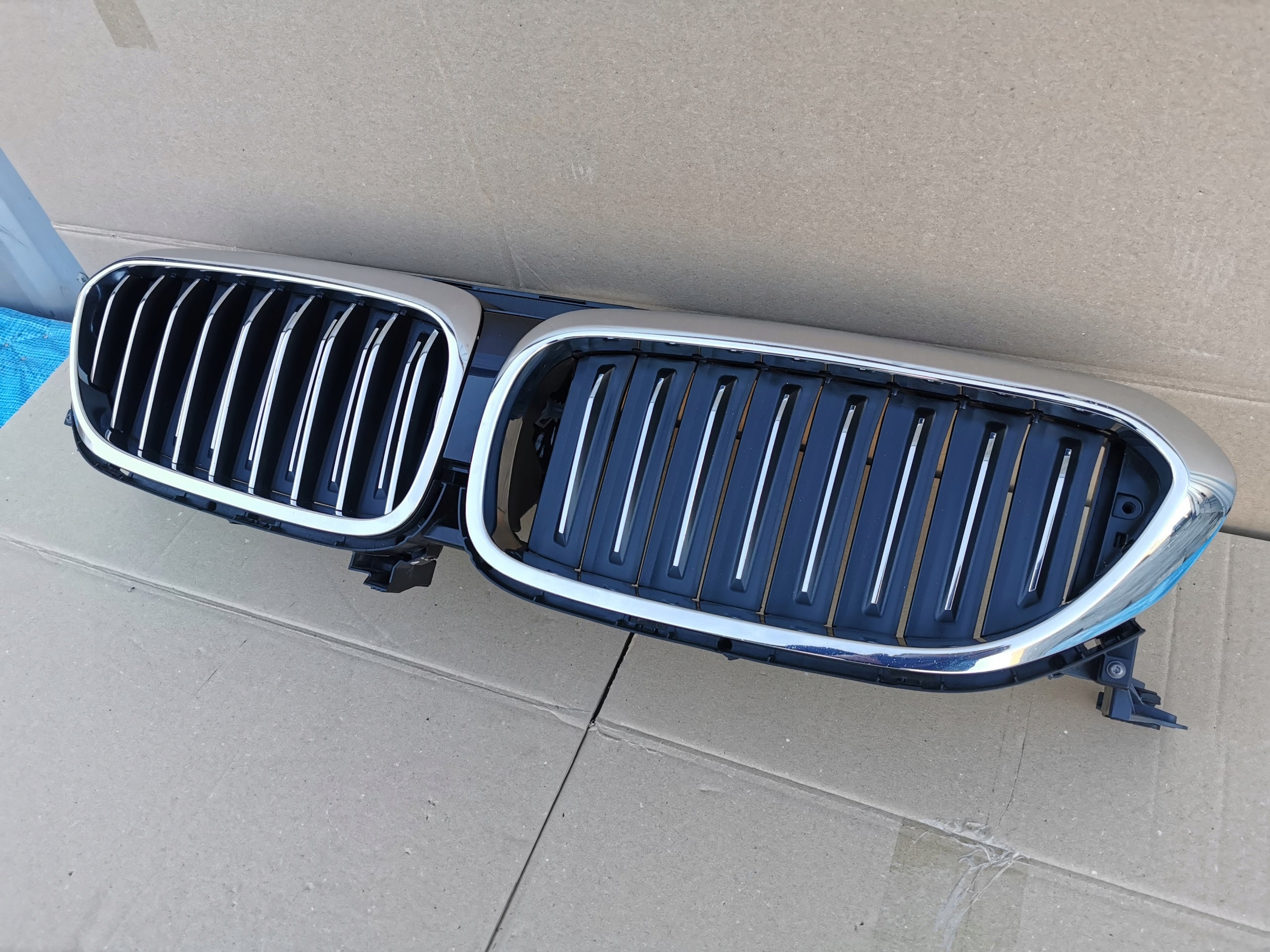 Kühlergrill BMW G30 G31 5 G30 FRONTGRILL Kühlergitter