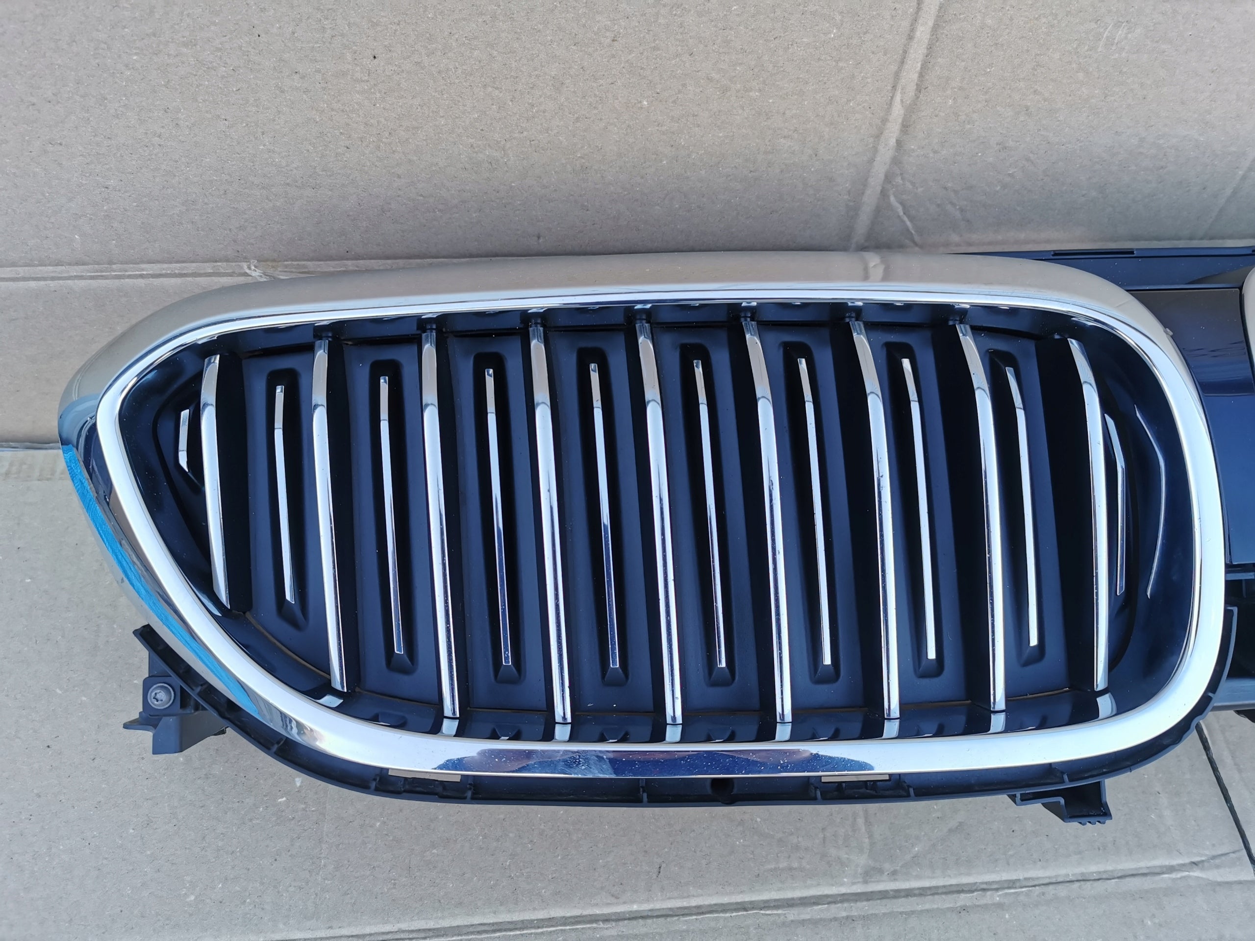 Kühlergrill BMW G30 G31 5 G30 FRONTGRILL Kühlergitter