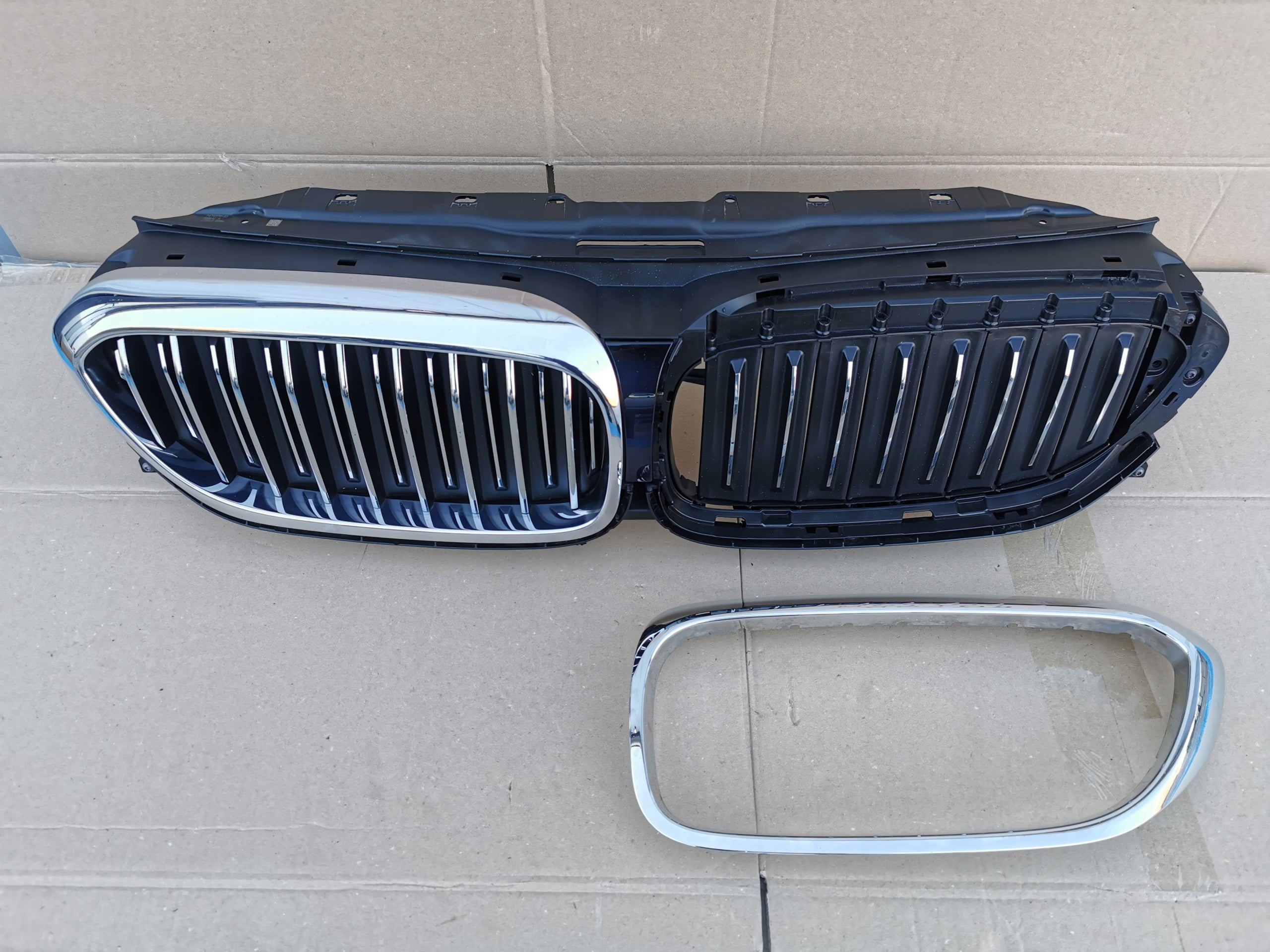 Kühlergrill BMW G30 G31 5 G30 FRONTGRILL Kühlergitter