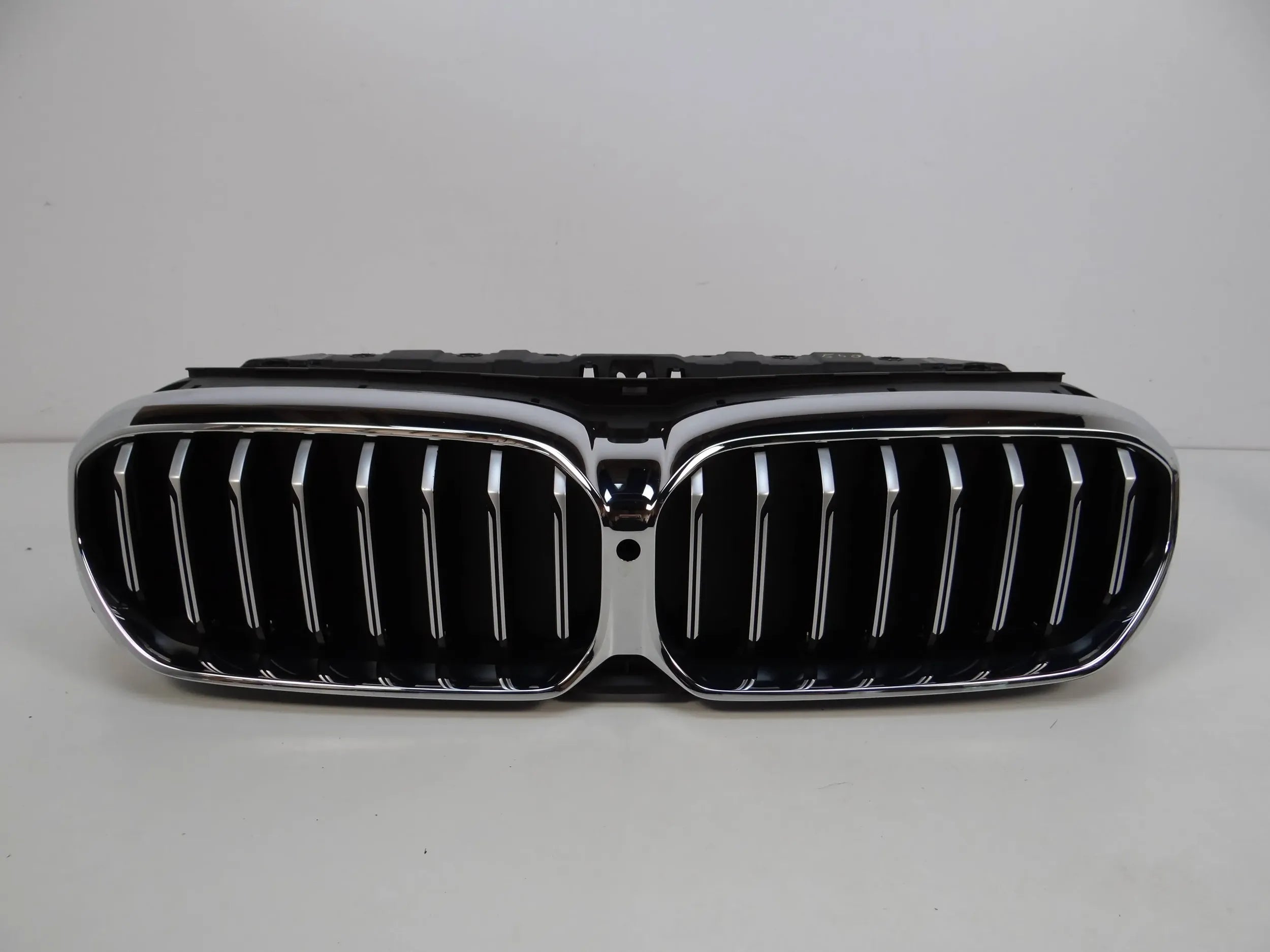  Kühlergrill BMW 5 G30 G30 G31 FRONTGRILL 5A218F3 Kühlergitter product image