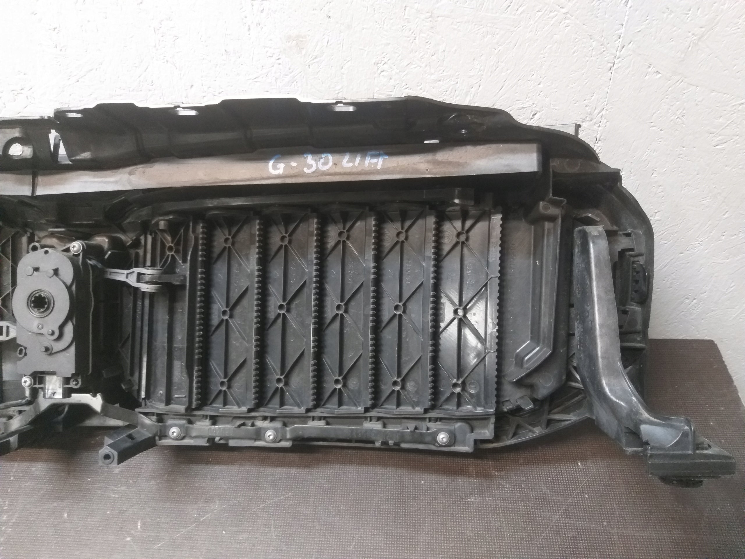 Kühlergrill BMW G30 G31 FRONTGRILL Kühlergitter