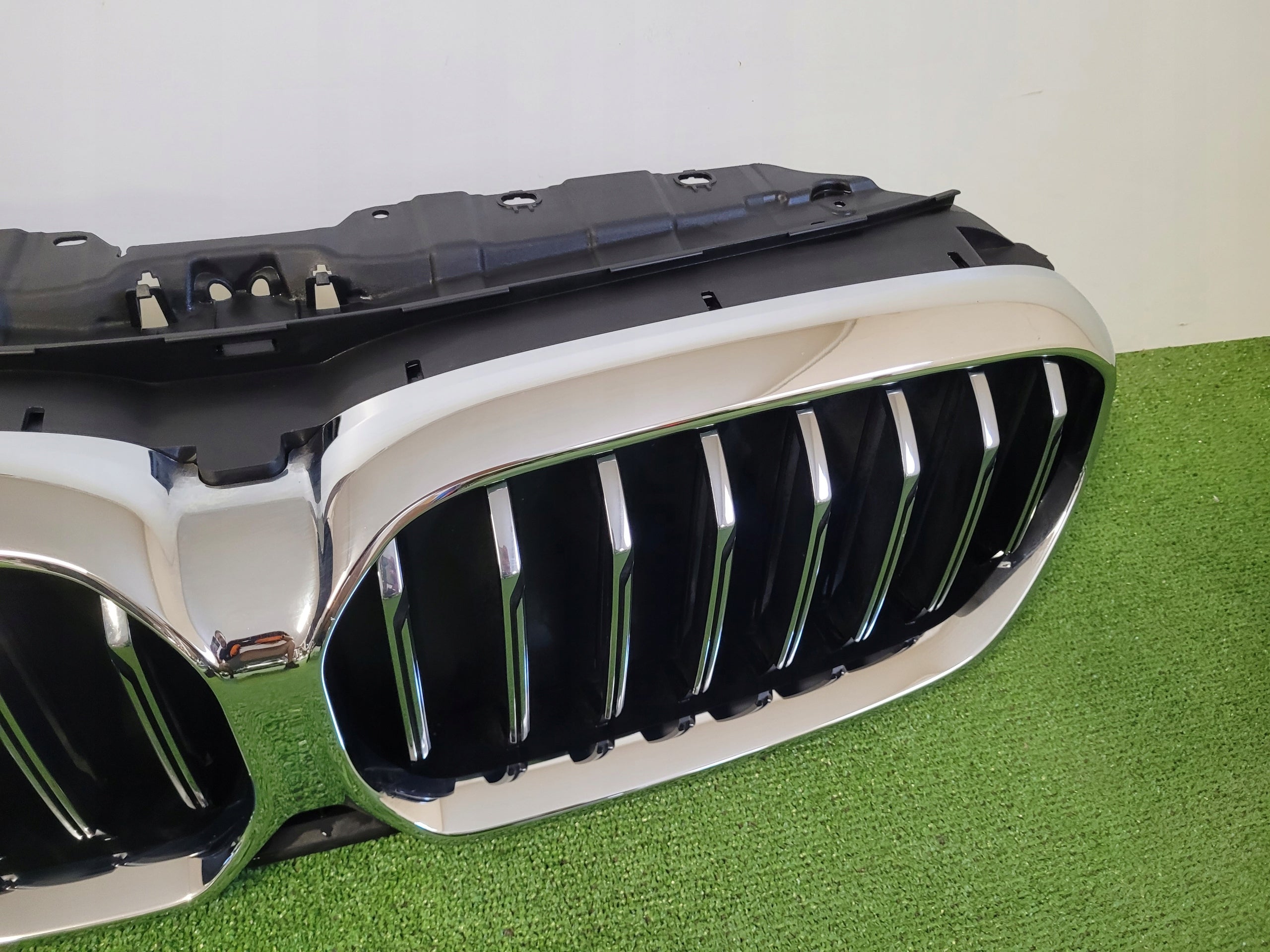 Kühlergrill BMW G30 G31 FRONTGRILL 5A218F3 Kühlergitter