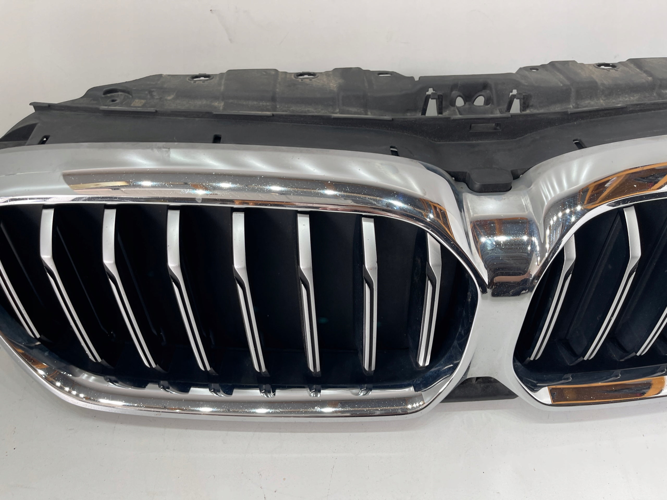 Kühlergrill BMW G30 G31 5 G30 FRONTGRILL Kühlergitter