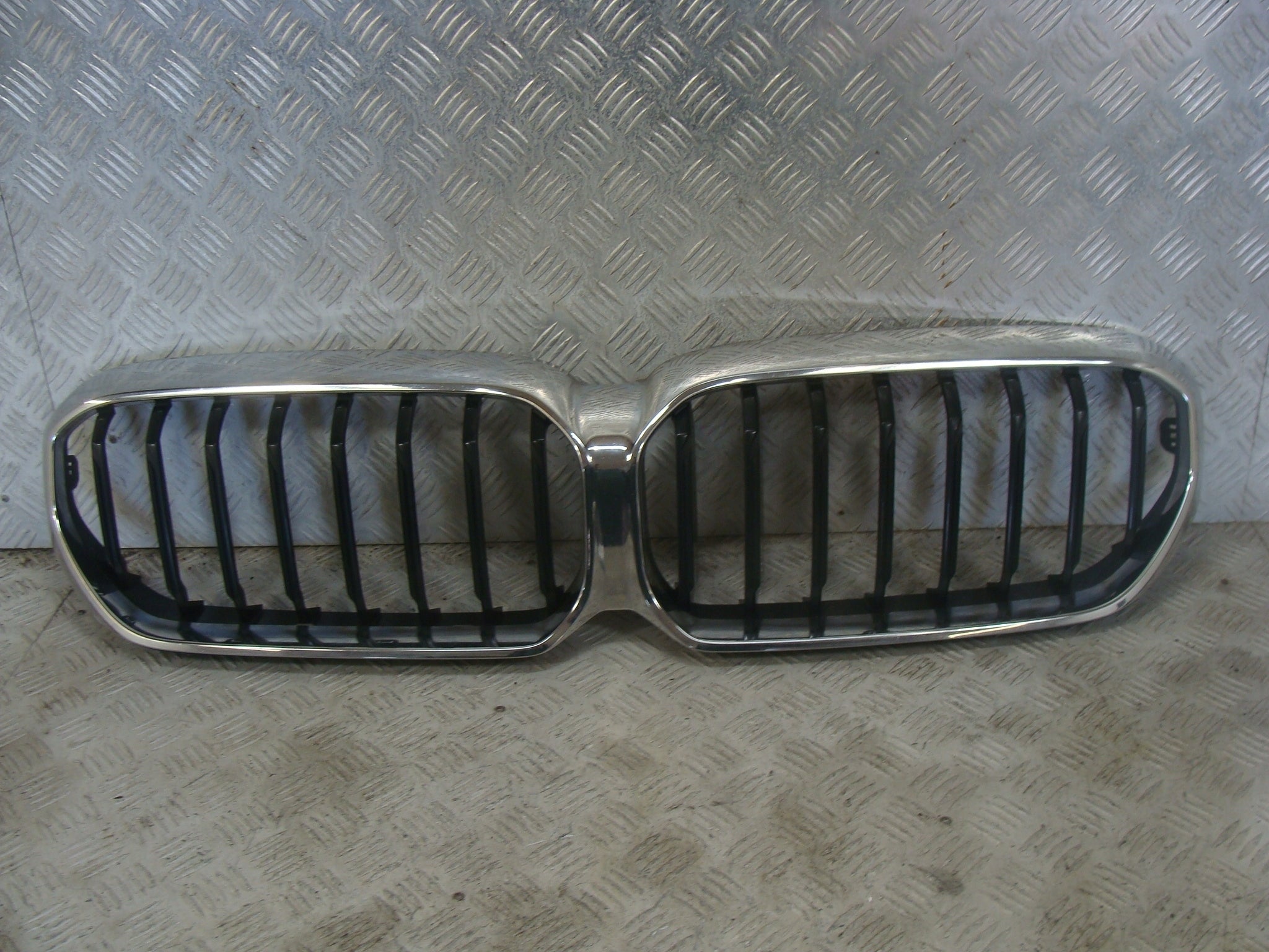 Kühlergrill BMW G30 G31 G38 FRONTGRILL 9464210 Kühlergitter