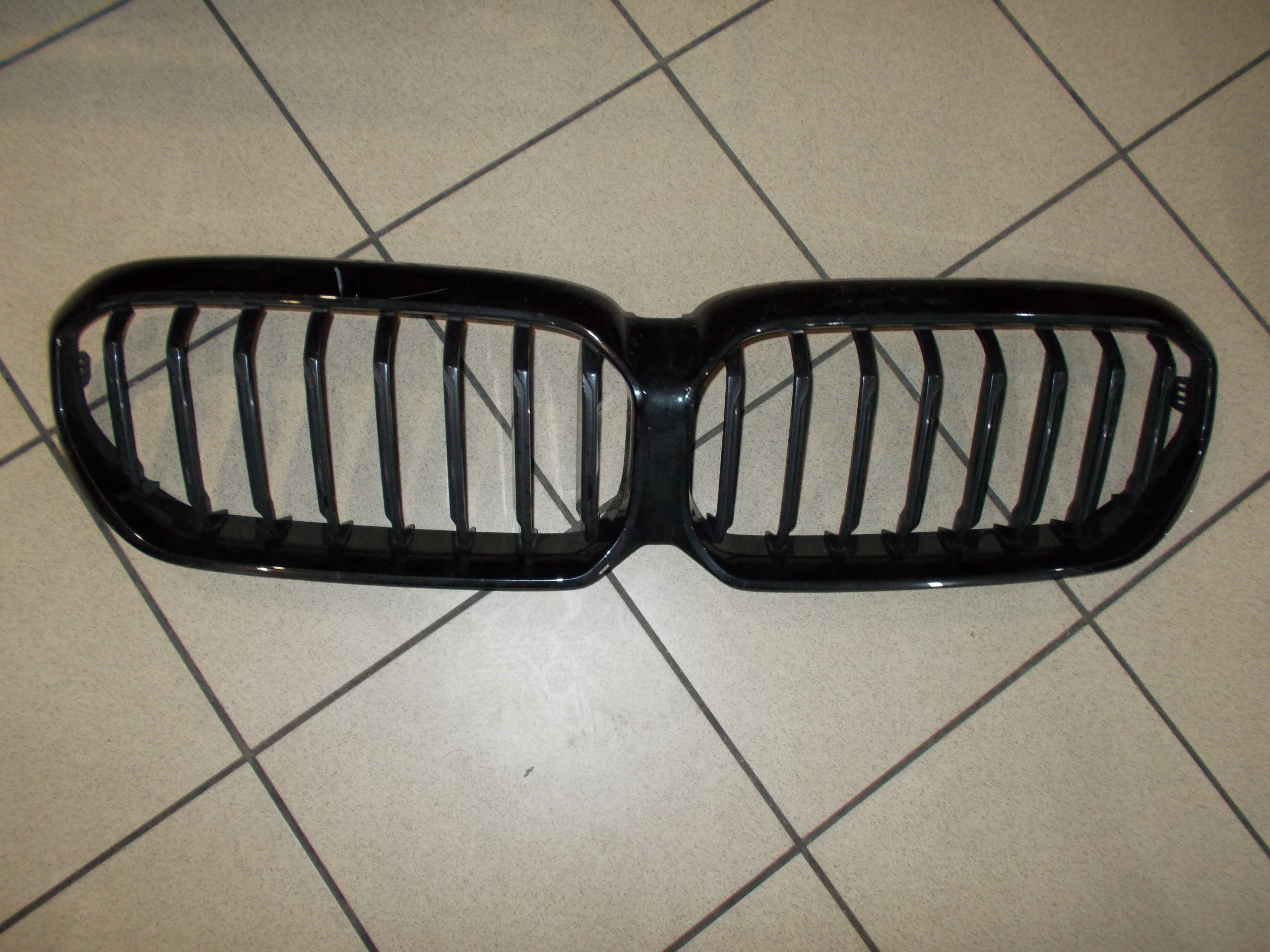  Grille de radiateur BMW 5 G30 G30 G31 G38 F90 GRILLE AVANT 1318517 Grille de radiateur  product image