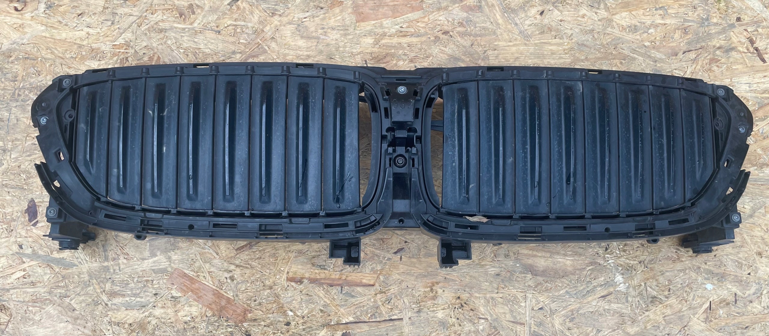 Kühlergrill BMW G32 FRONTGRILL 7497775 Kühlergitter