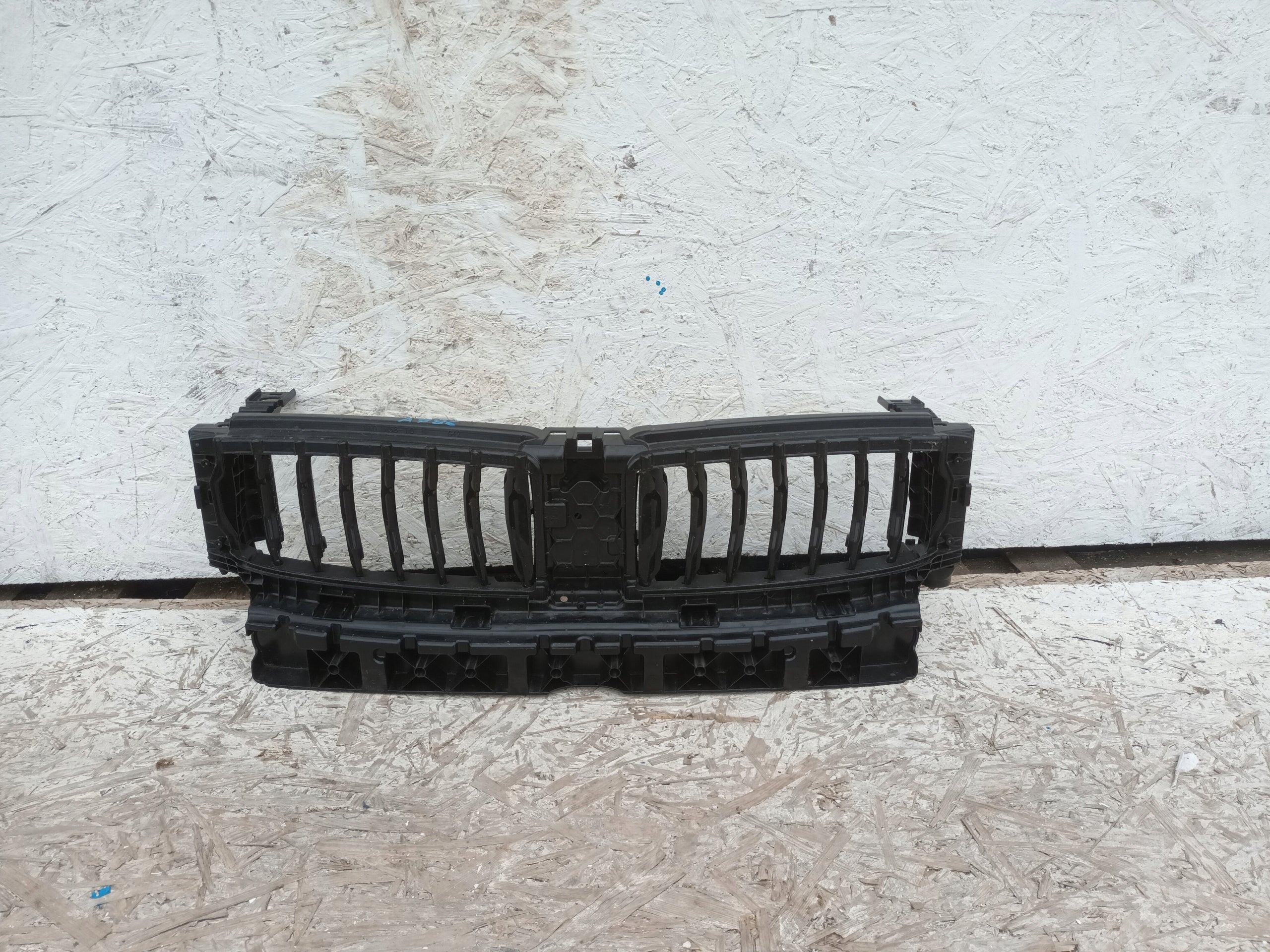  Kühlergrill BMW G42 FRONTGRILL 1107381 Kühlergitter product image