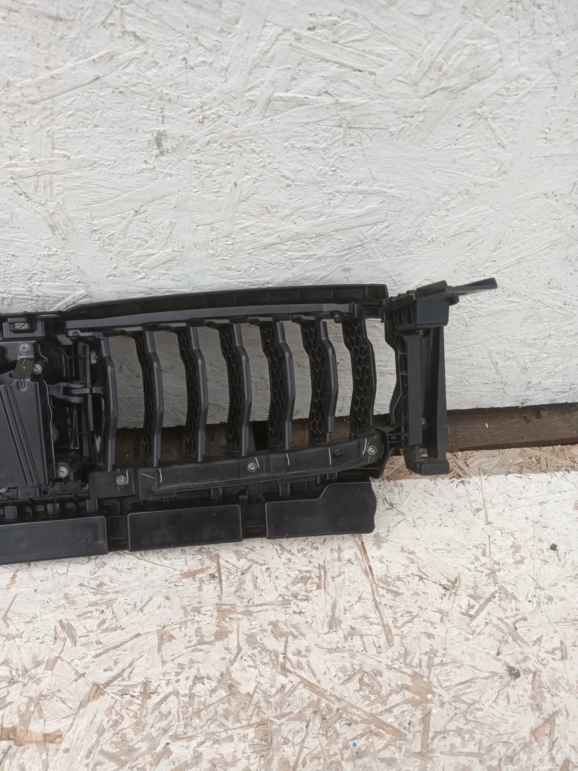 Kühlergrill BMW G42 FRONTGRILL 1107381 Kühlergitter