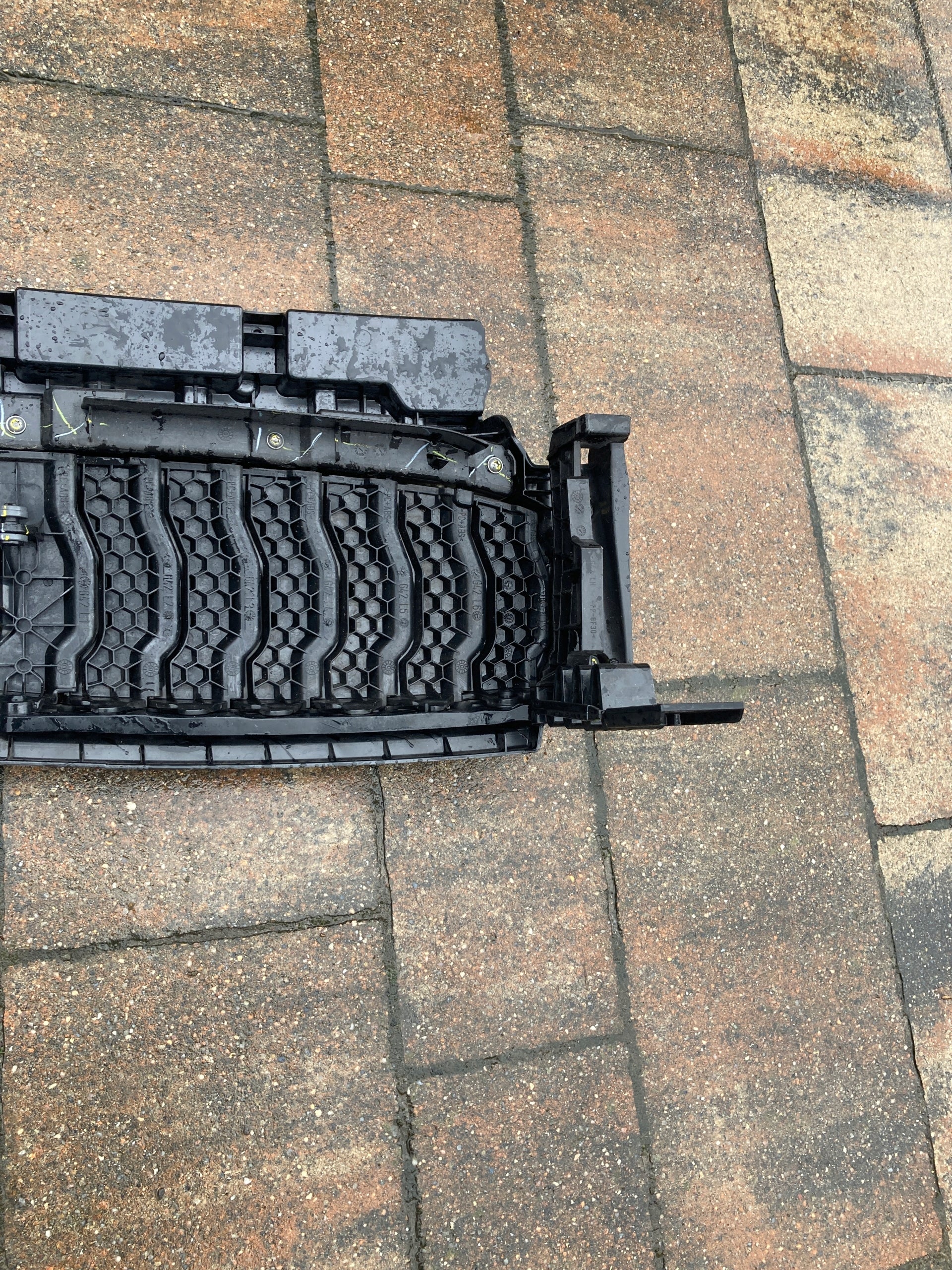 Kühlergrill BMW G42 FRONTGRILL 1107381 Kühlergitter