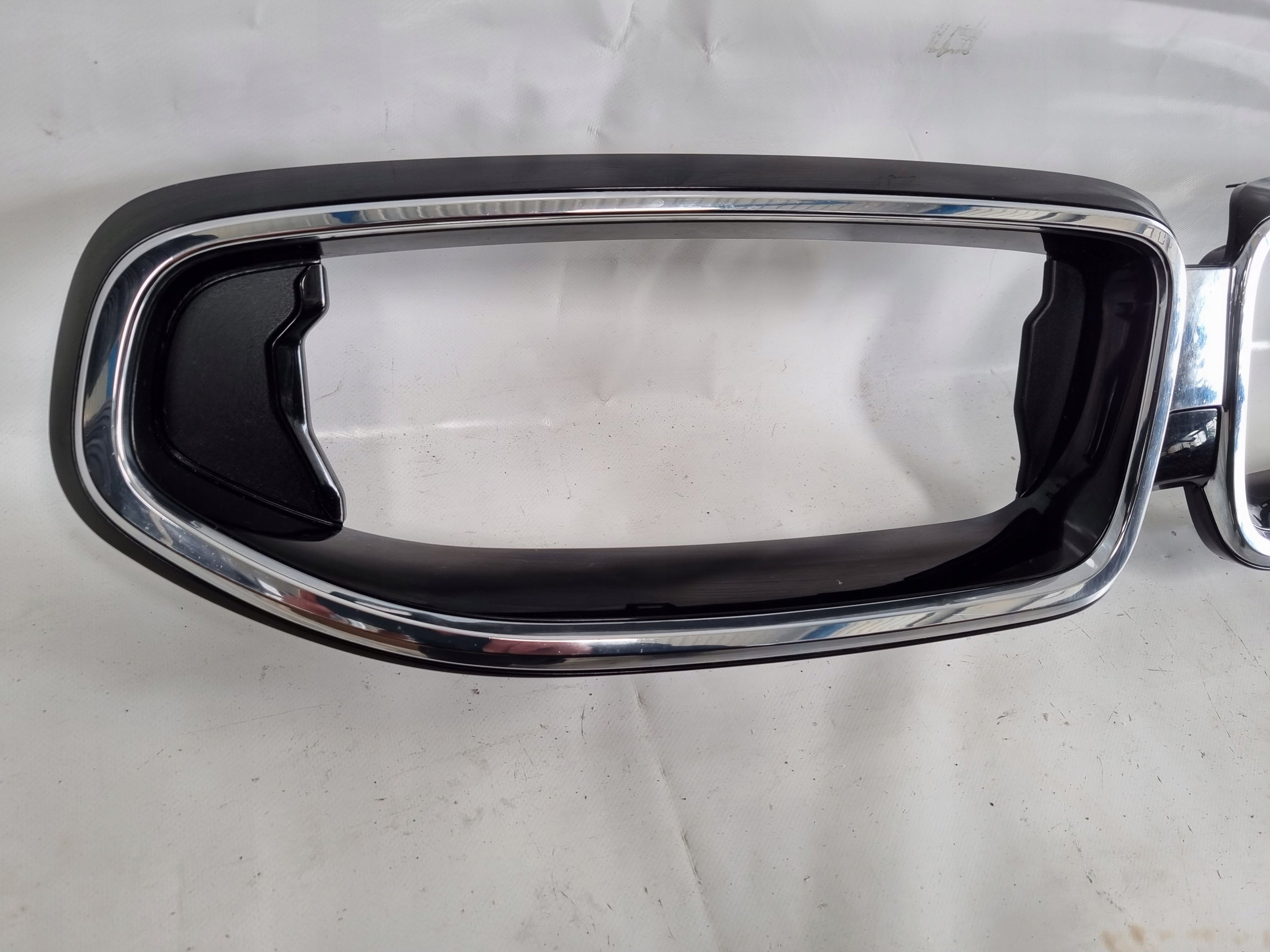 Kühlergrill BMW G42 FRONTGRILL 9465118 Kühlergitter