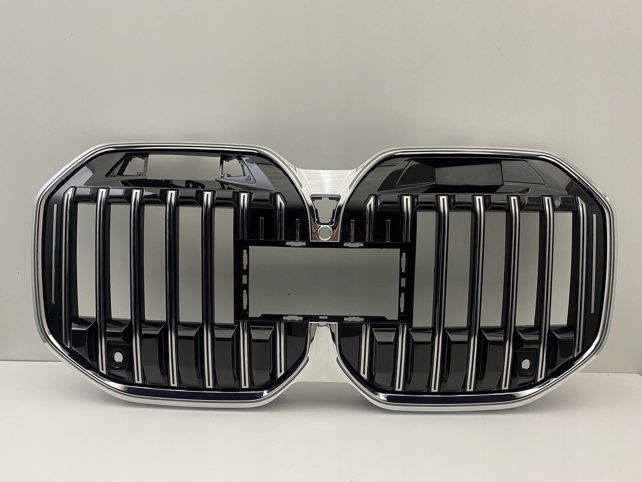 Kühlergrill BMW I7 G70 FRONTGRILL Kühlergitter